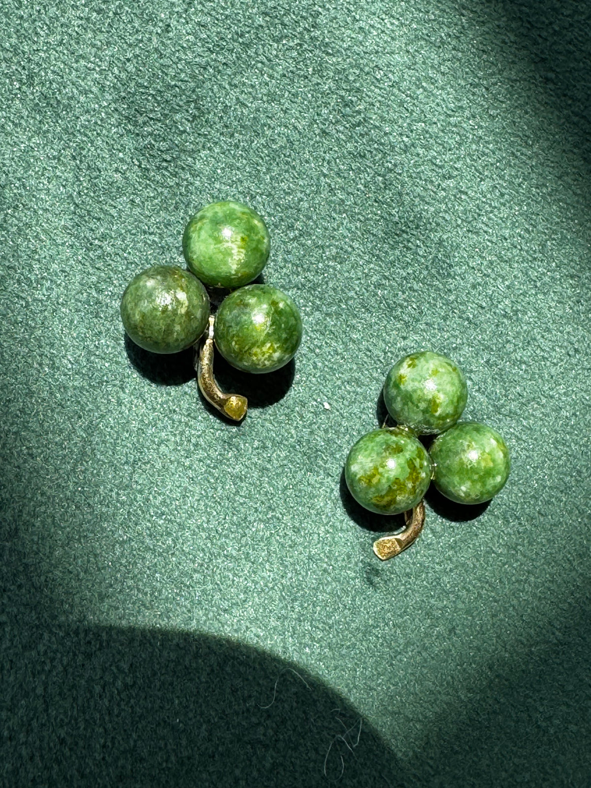 Vintage 14K Gold Connemara Marble Trefoil Clover Stud Earrings Irish Gemstone Shamrock Cabochon
