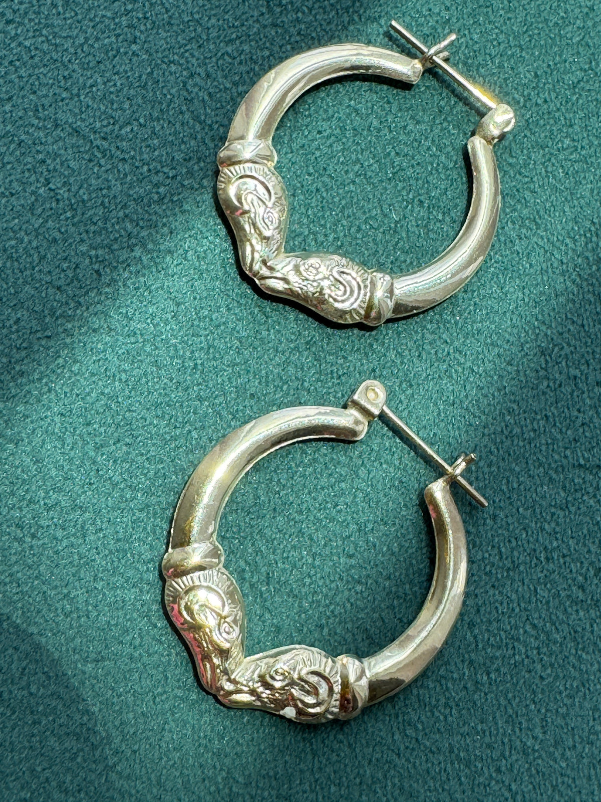 Vintage 10K Gold Kissing Rams Hoop Earrings