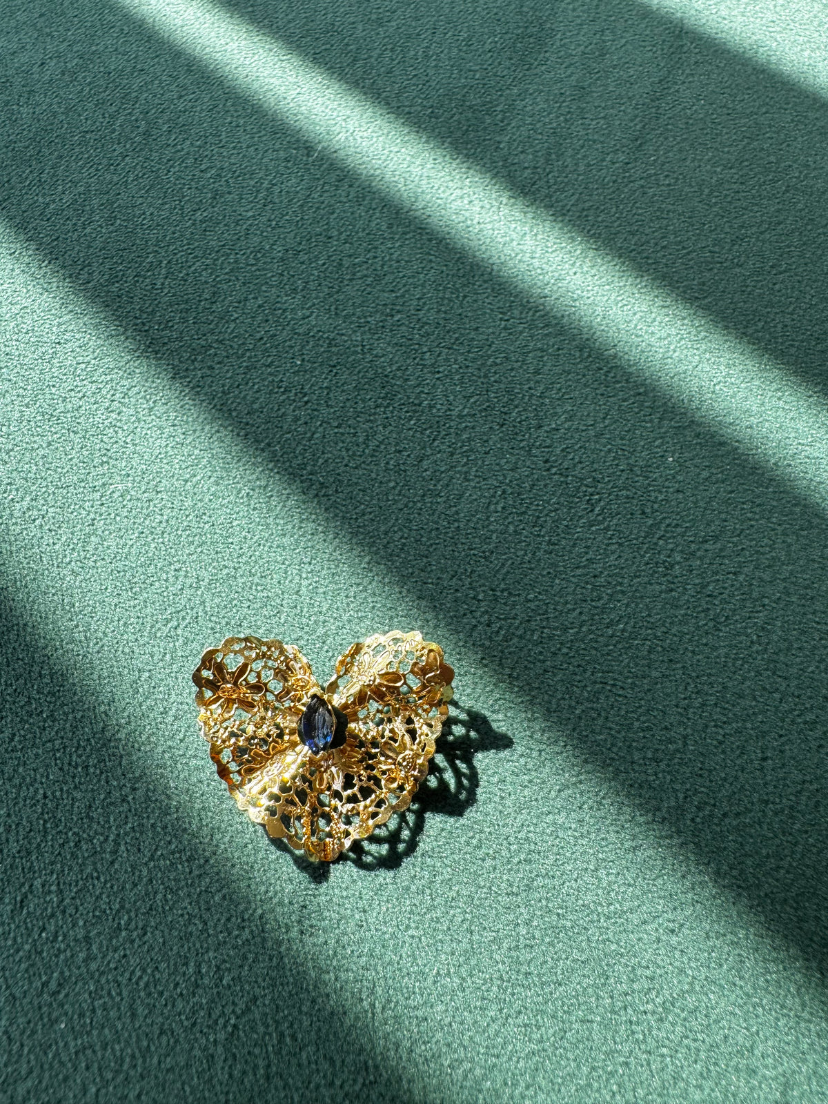 Vintage 1980s 14K Gold Sapphire Heart Slide Pendant - Pierced Filigree Design
