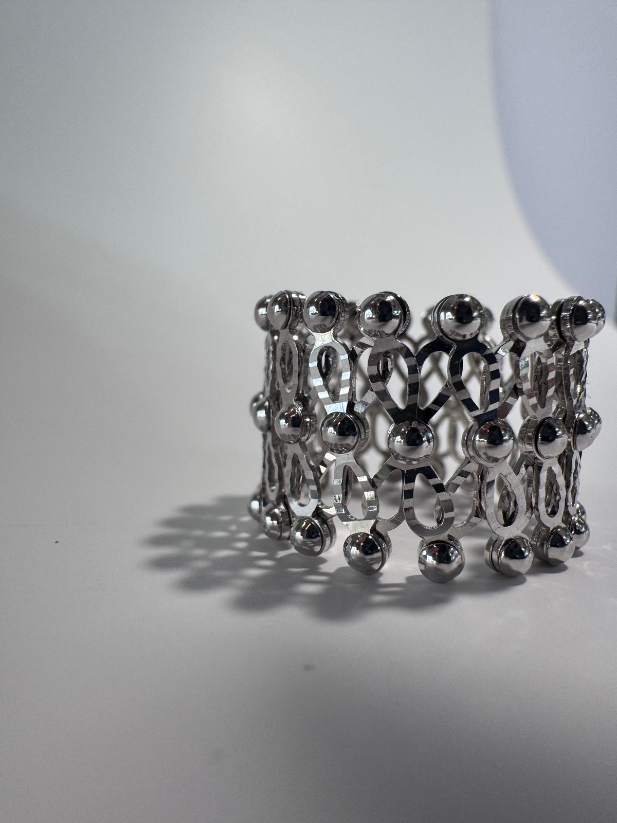 Estate 14K white gold convertible ring bracelet with expandable spherical link mechanism transforming from ring to full bracelet size