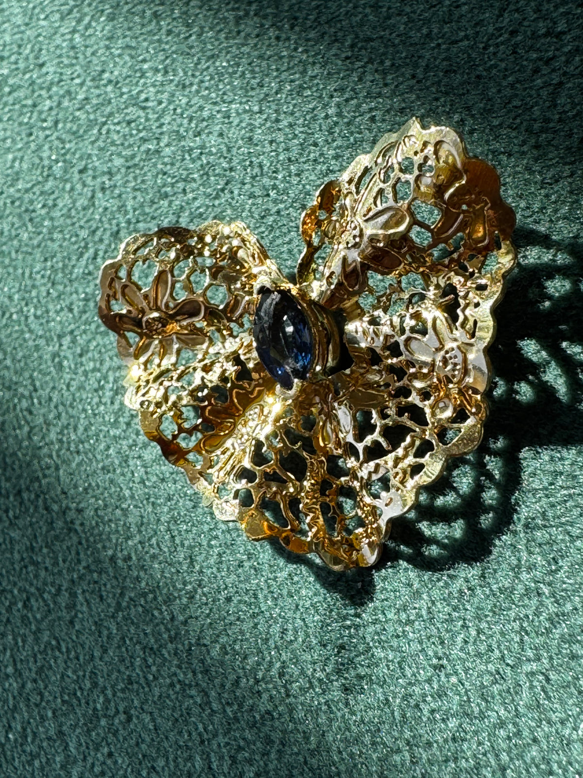 Vintage 1980s 14K Gold Sapphire Heart Slide Pendant - Pierced Filigree Design