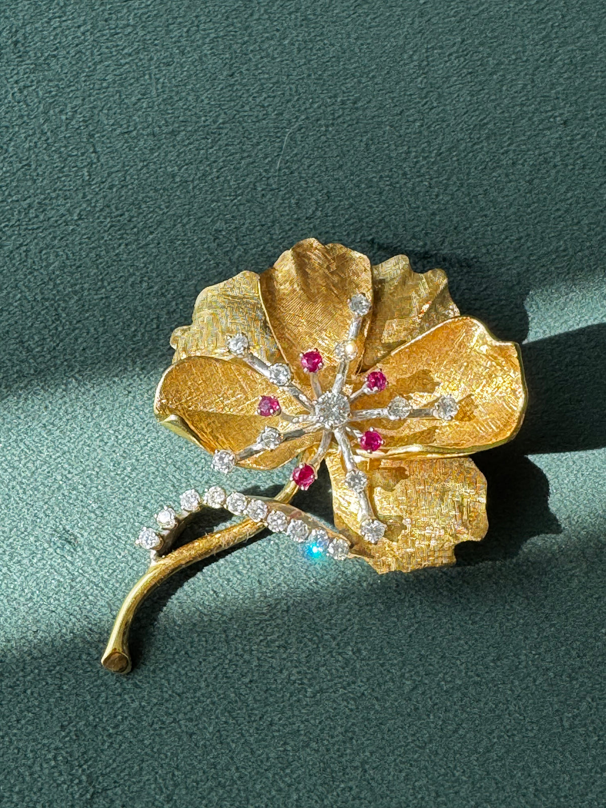 1950s 18K Gold Ruby Diamond Flower Brooch Pendant