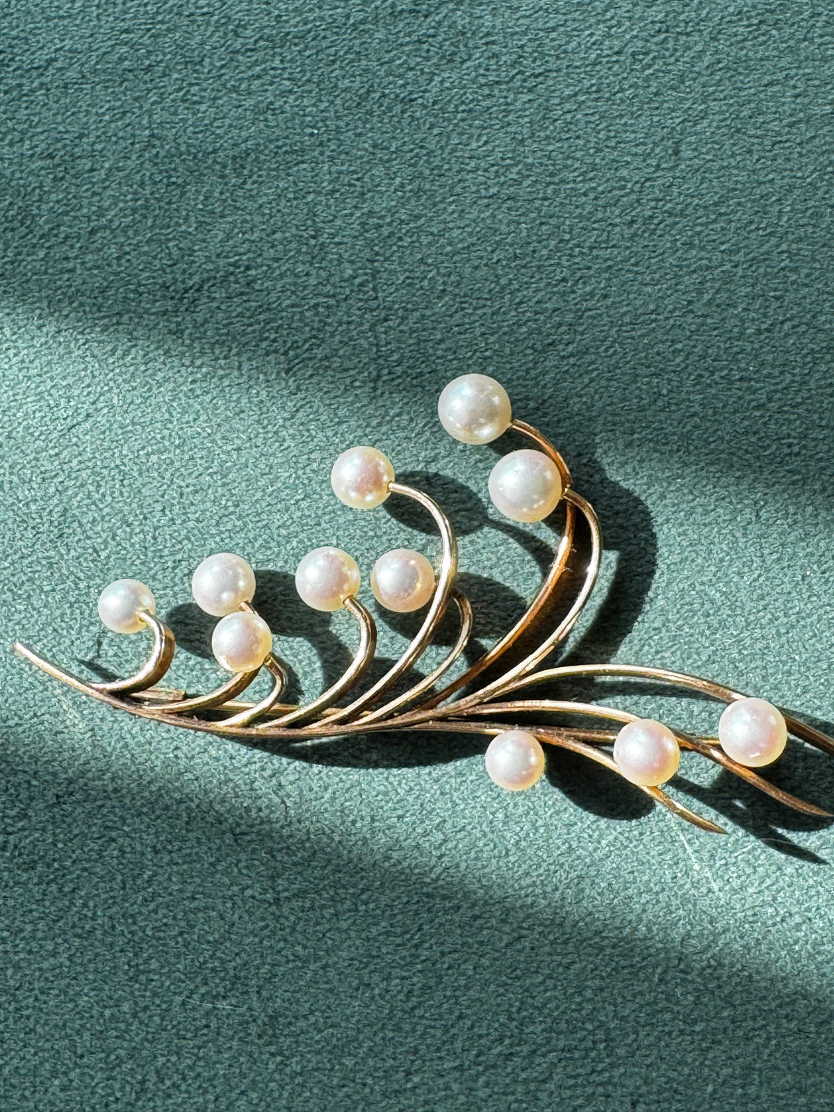 Vintage 14K Gold Cultured Pearl Spray Brooch 8.6g Mid-Century Flowing Design