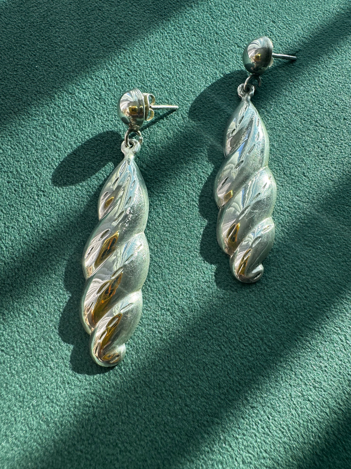 Vintage 1980s Sterling Silver Puffy Twisted Dangle Earrings