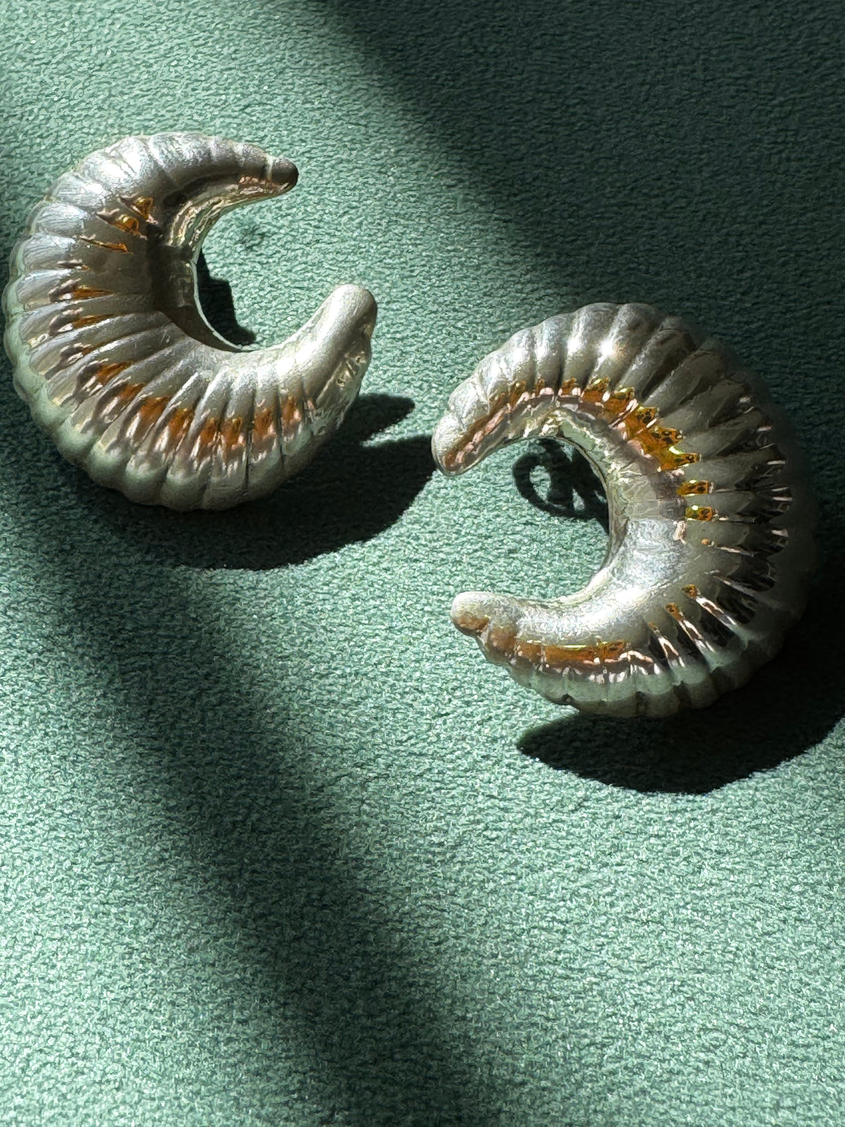 Vintage Taxco Mexico Sterling Silver Ram Horn Scroll Earrings Y2K Bold Sculptural Modernist Post