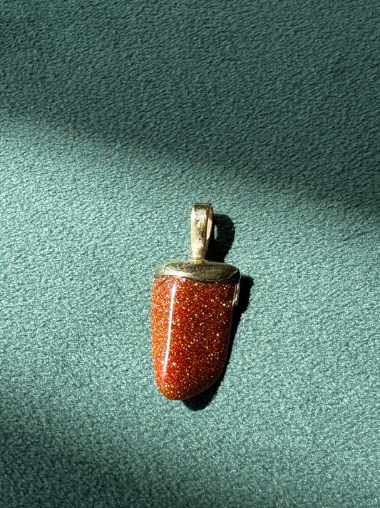 Goldstone Pendant 14K Gold Cap Flame Shape