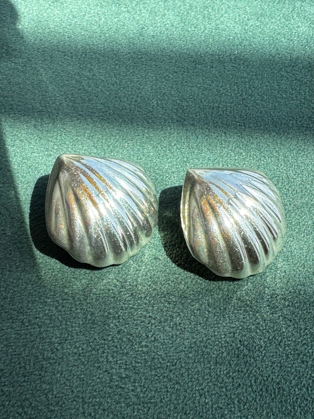 Vintage Los Ballesteros Taxco Sterling Silver Puffy Scallop Shell Clip Earrings Mermaid Life MM34