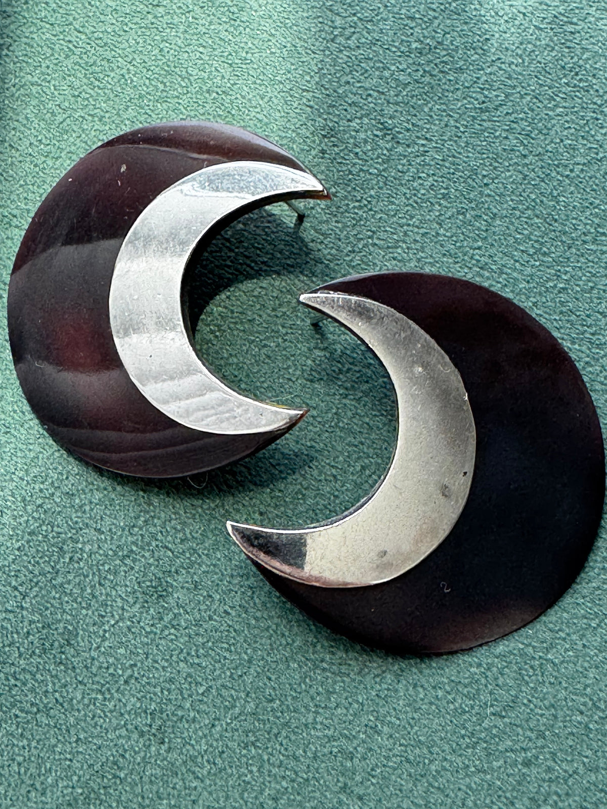 Vintage Sterling Silver Crescent Moon Post Earrings Dark Brown Two Tone Modernist Statement