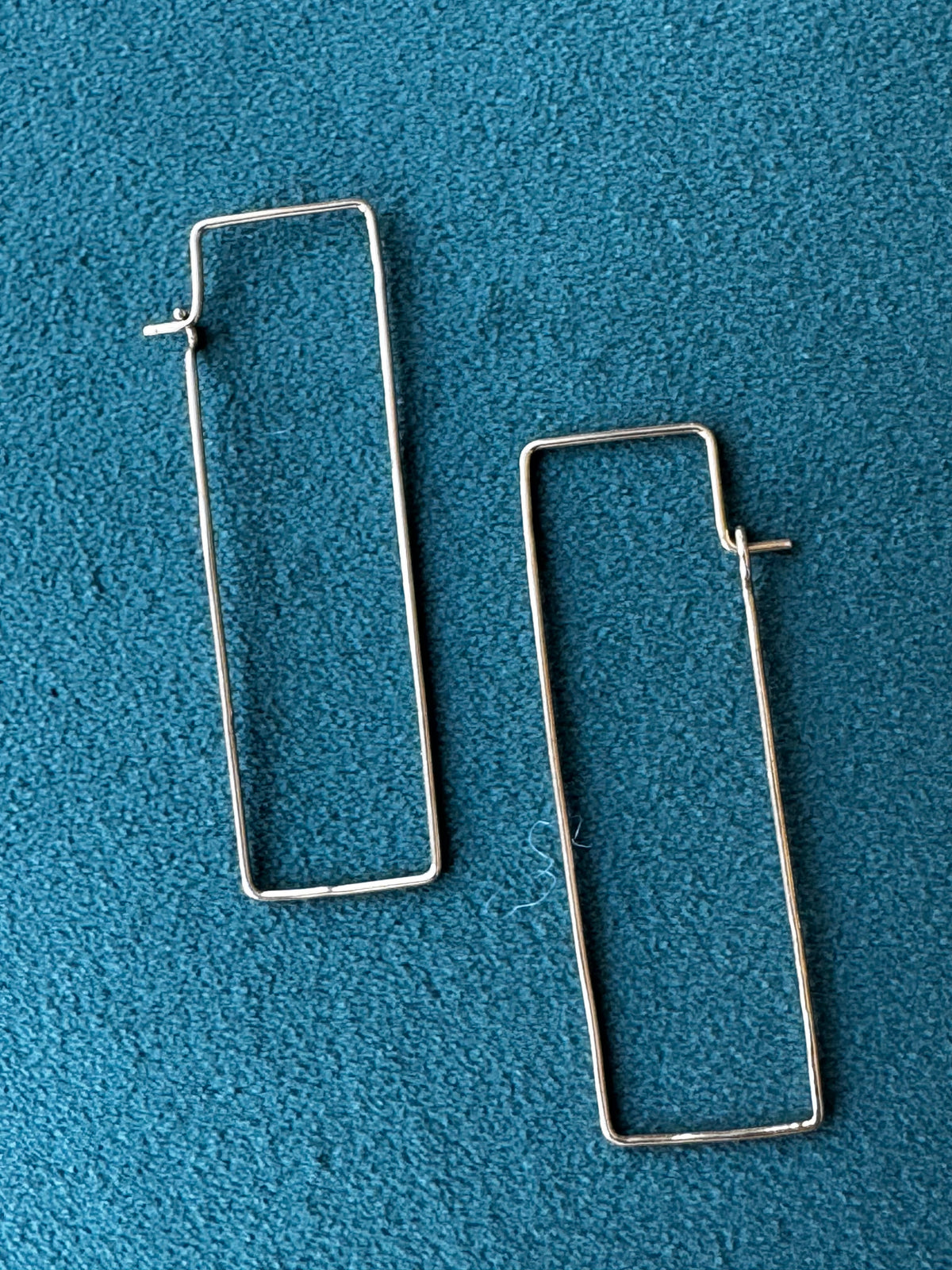 Modernist 18K Gold Rectangle Wire Hoop Earrings Long Lean Lines That Do All the Talking