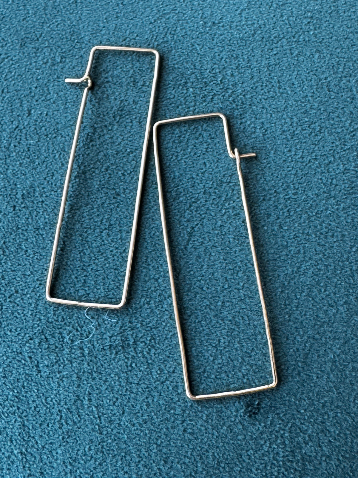 Modernist 18K Gold Rectangle Wire Hoop Earrings Long Lean Lines That Do All the Talking