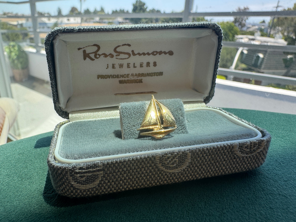 Vintage Dolan Bullock 14K Gold Sailboat Tie Tack Lapel Pin Signed DB Original Box