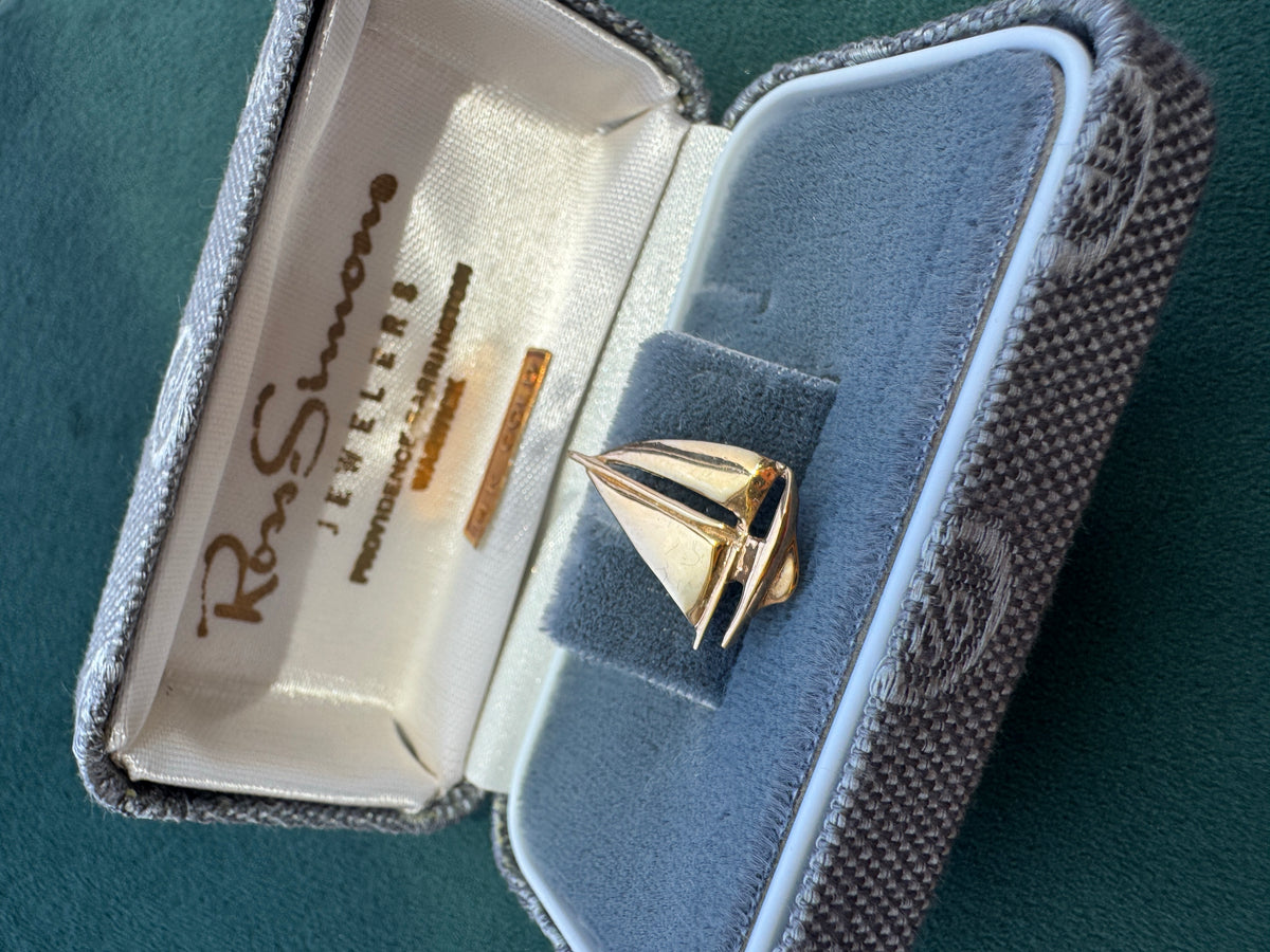 Vintage Dolan Bullock 14K Gold Sailboat Tie Tack Lapel Pin Signed DB Original Box