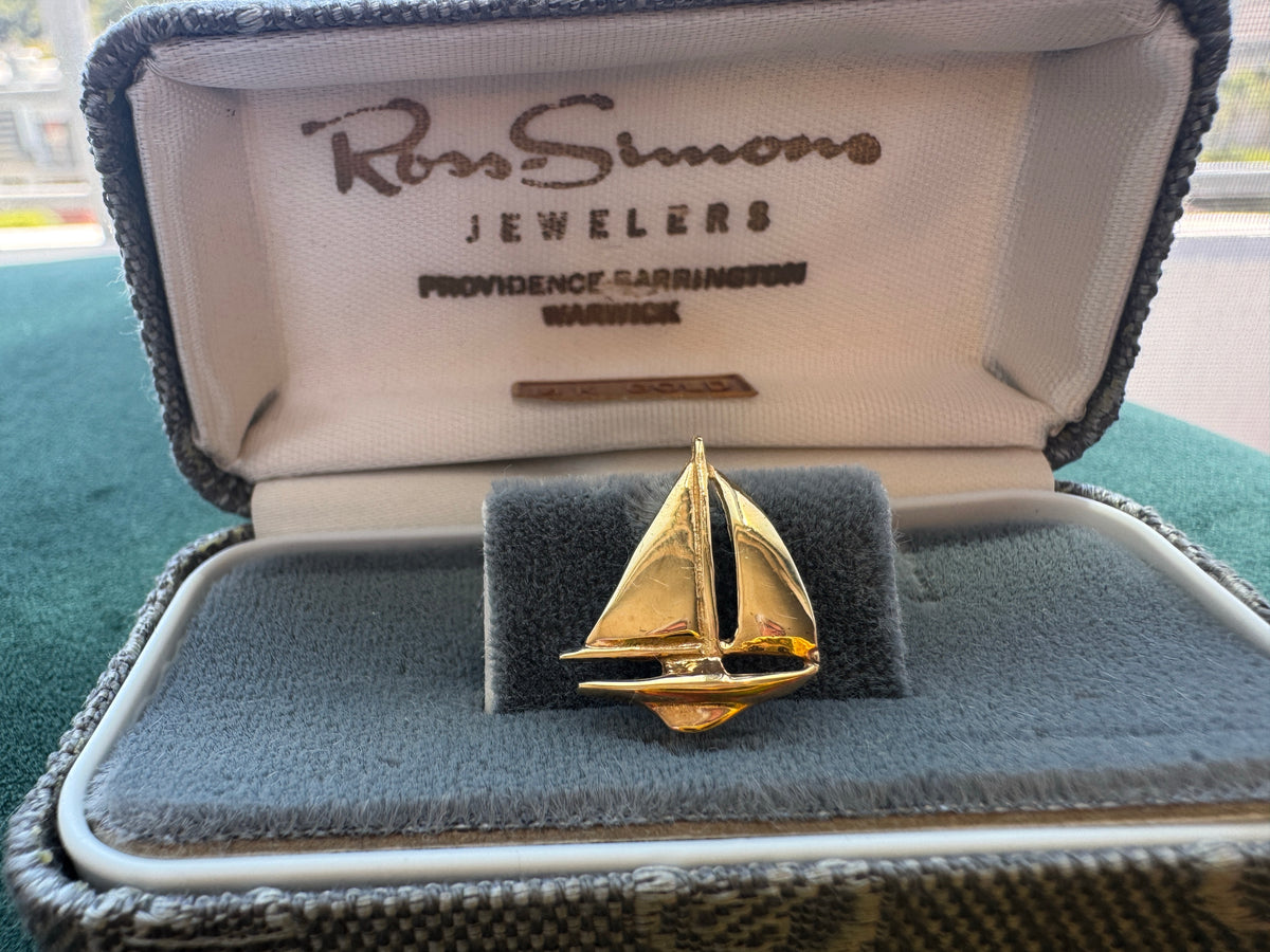 Vintage Dolan Bullock 14K Gold Sailboat Tie Tack Lapel Pin Signed DB Original Box