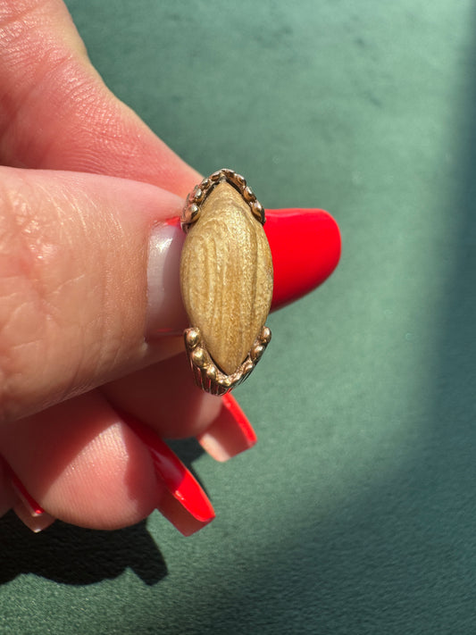 14K Yellow Gold Modernist Wood Marquise Cabochon Ring Beaded Bezel Fluted Shank Size 5 Sizable