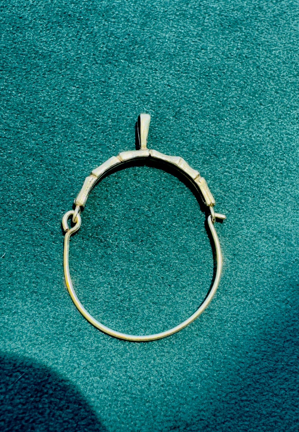10K Yellow Gold Bamboo Motif Oval Charm Holder Pendant Y2K Era