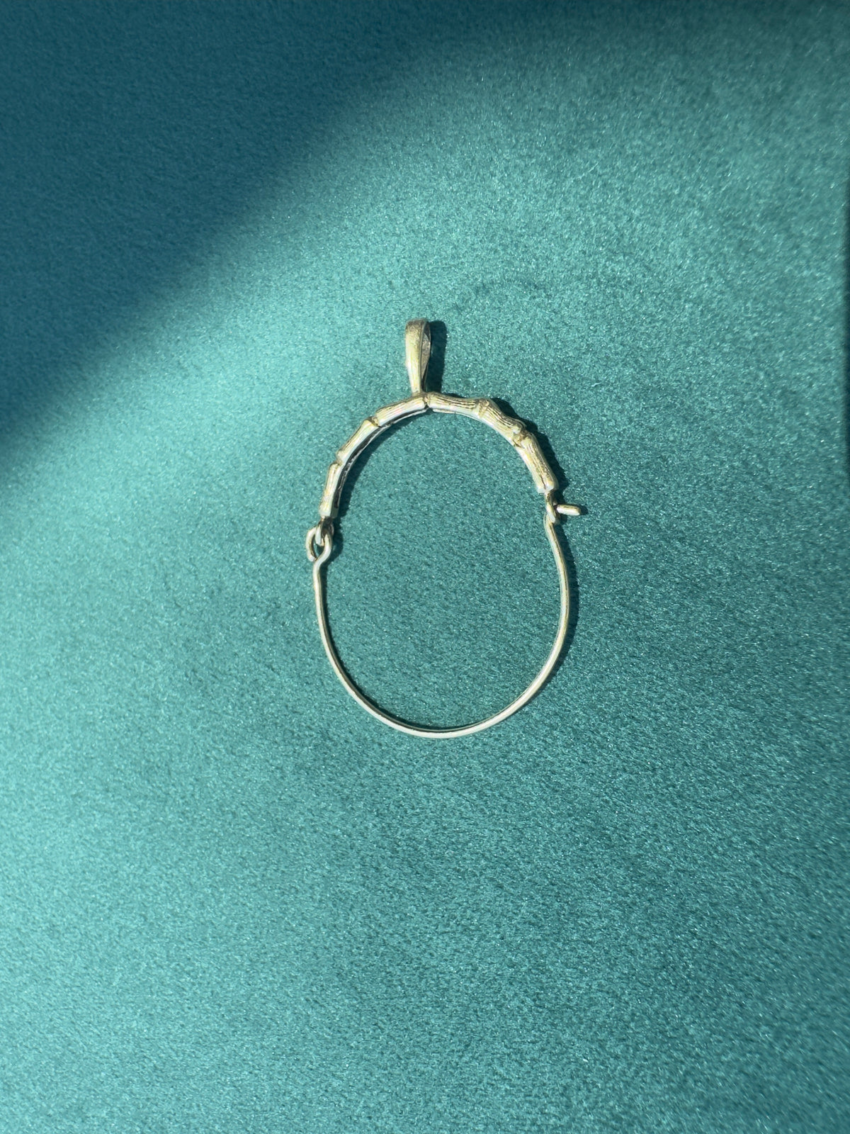 10K Yellow Gold Bamboo Motif Oval Charm Holder Pendant Y2K Era