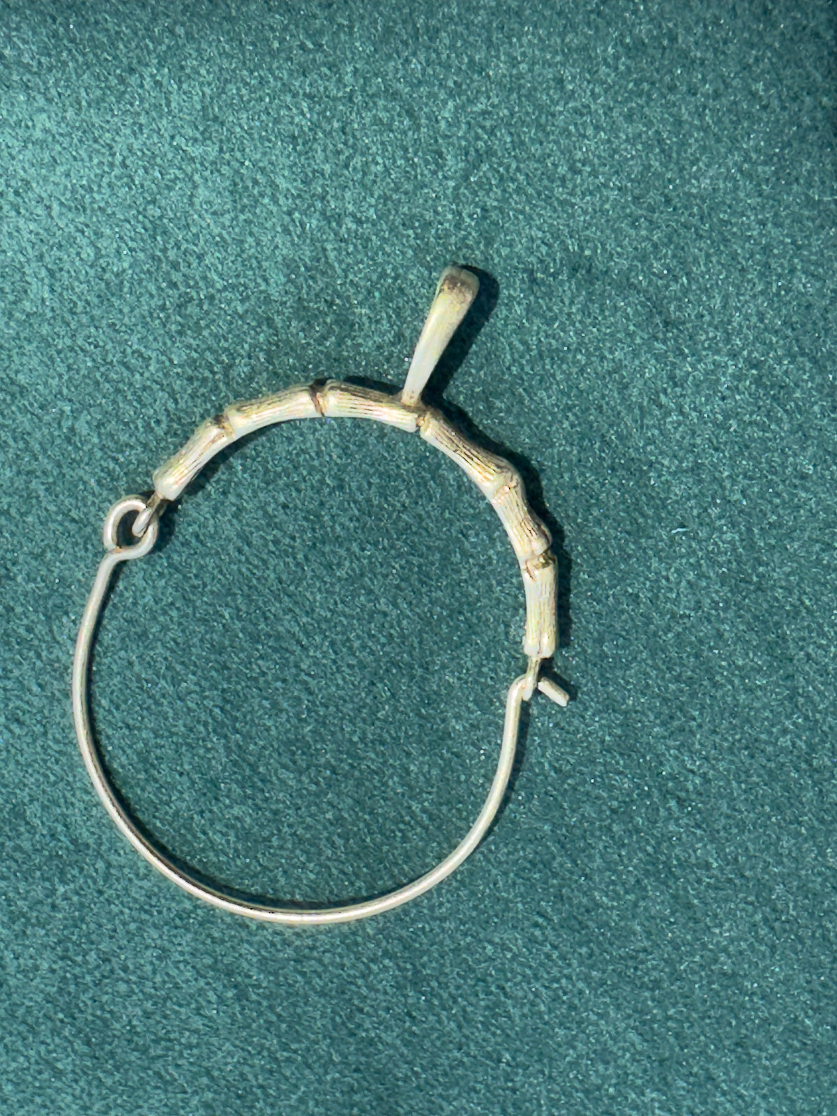 10K Yellow Gold Bamboo Motif Oval Charm Holder Pendant Y2K Era