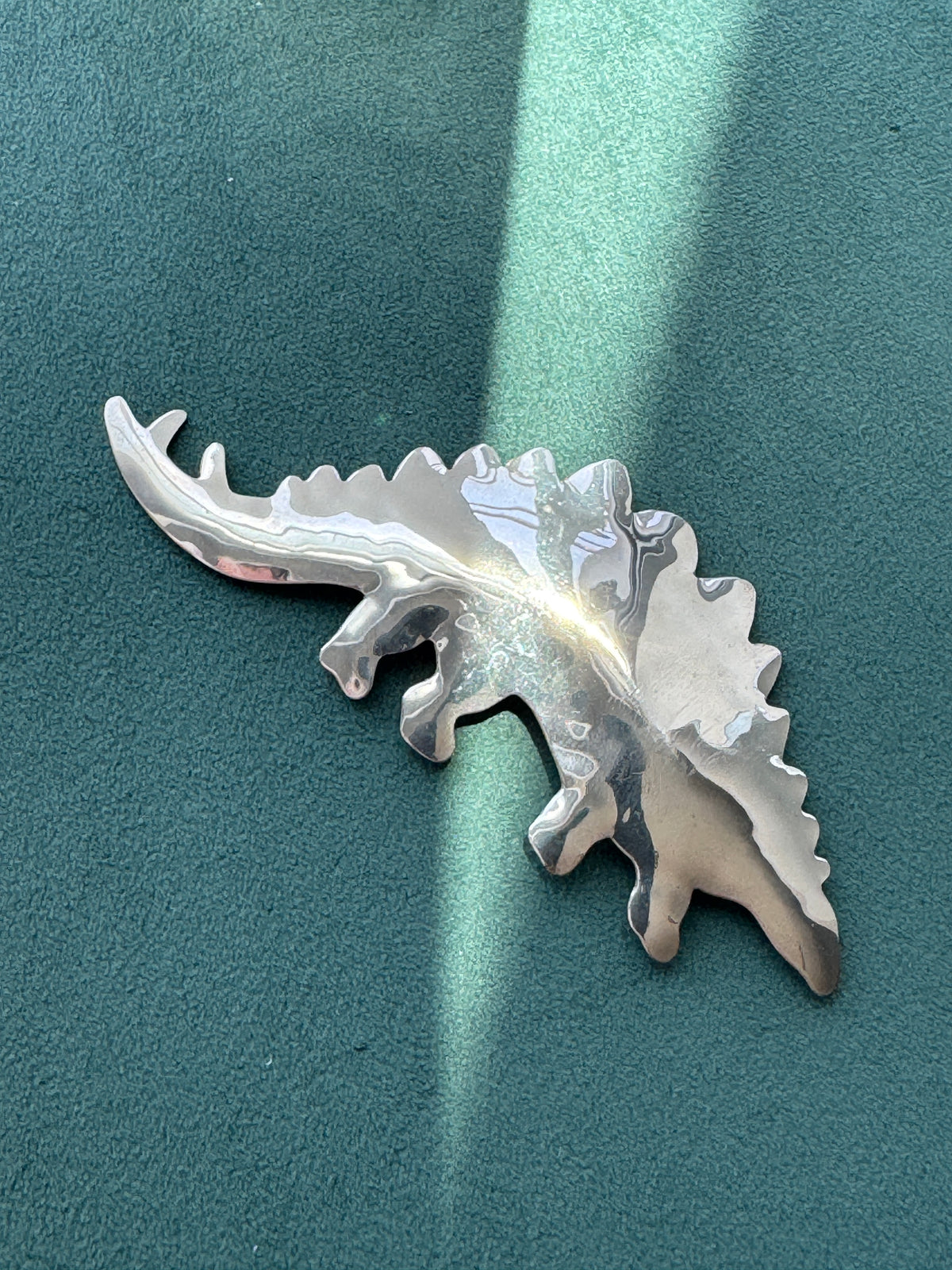 Sterling Silver Zirkus Stegosaurus Dinosaur Brooch Pin Signed American Studio Jewelry Cris Busch Lyons