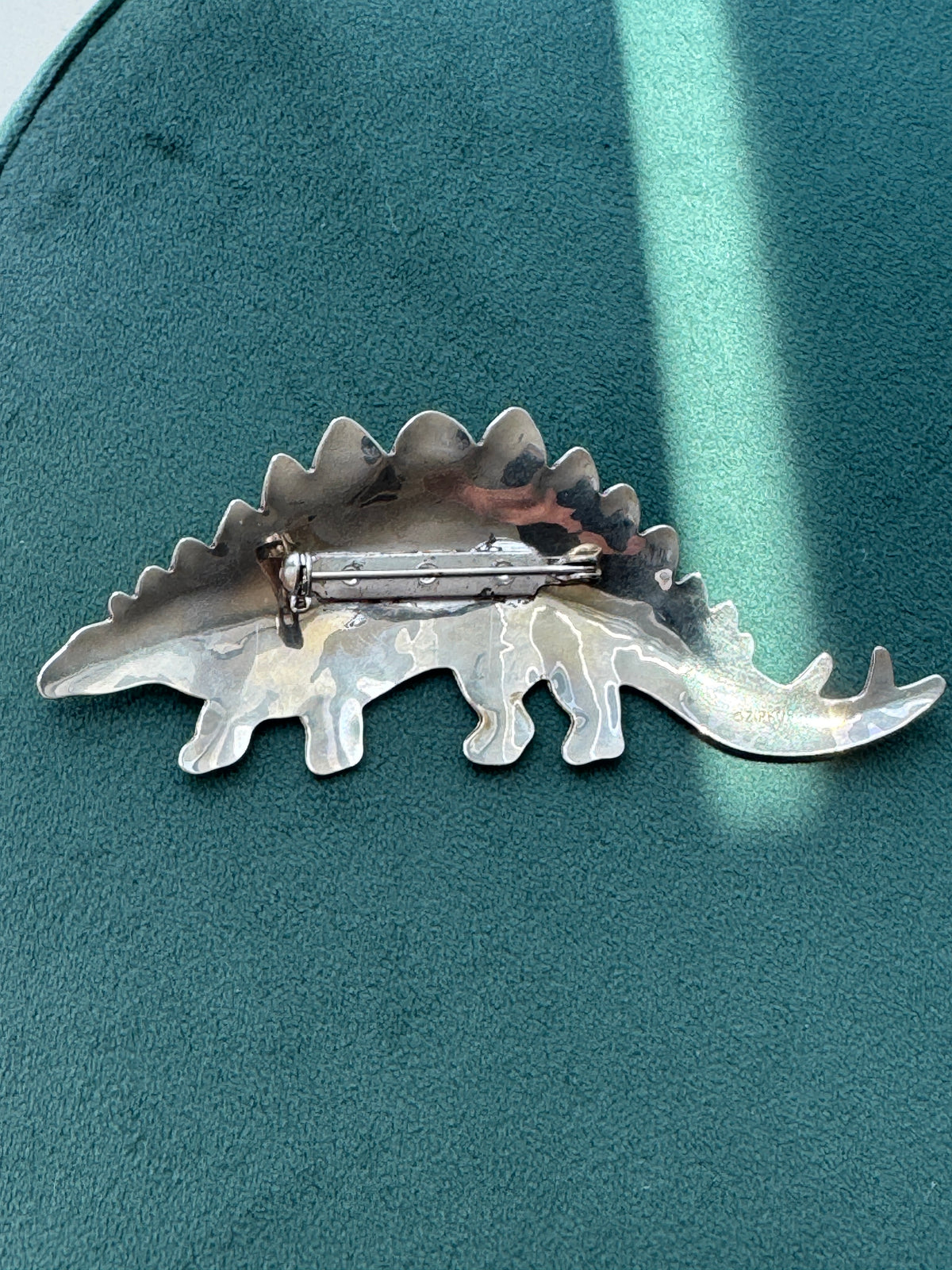 Sterling Silver Zirkus Stegosaurus Dinosaur Brooch Pin Signed American Studio Jewelry Cris Busch Lyons