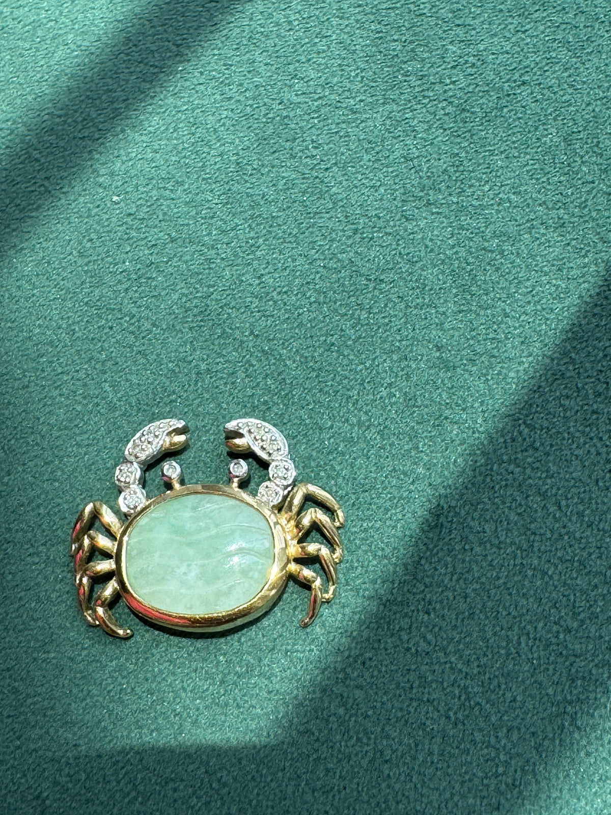 Vintage Heng Ngai 10K Gold Crab Pendant, Jade Cabochon with Diamond Accents