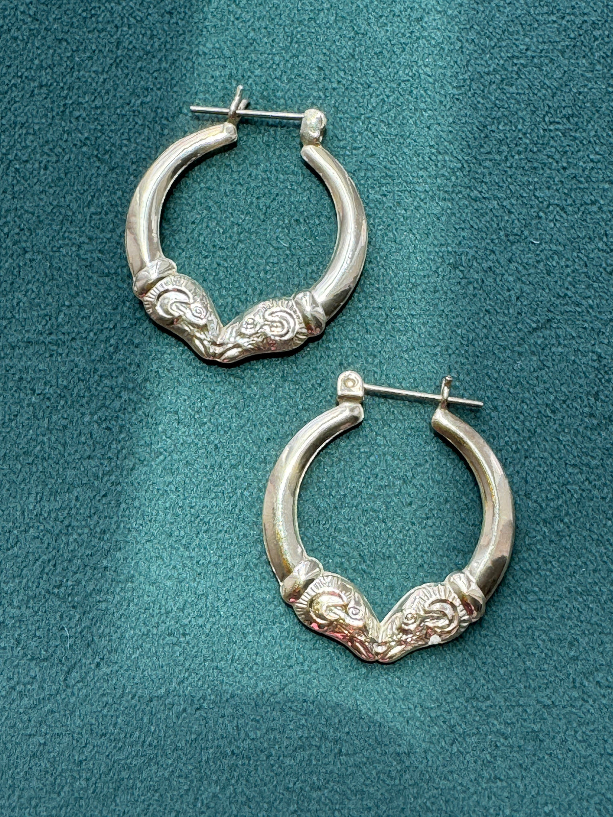 Vintage 10K Gold Kissing Rams Hoop Earrings