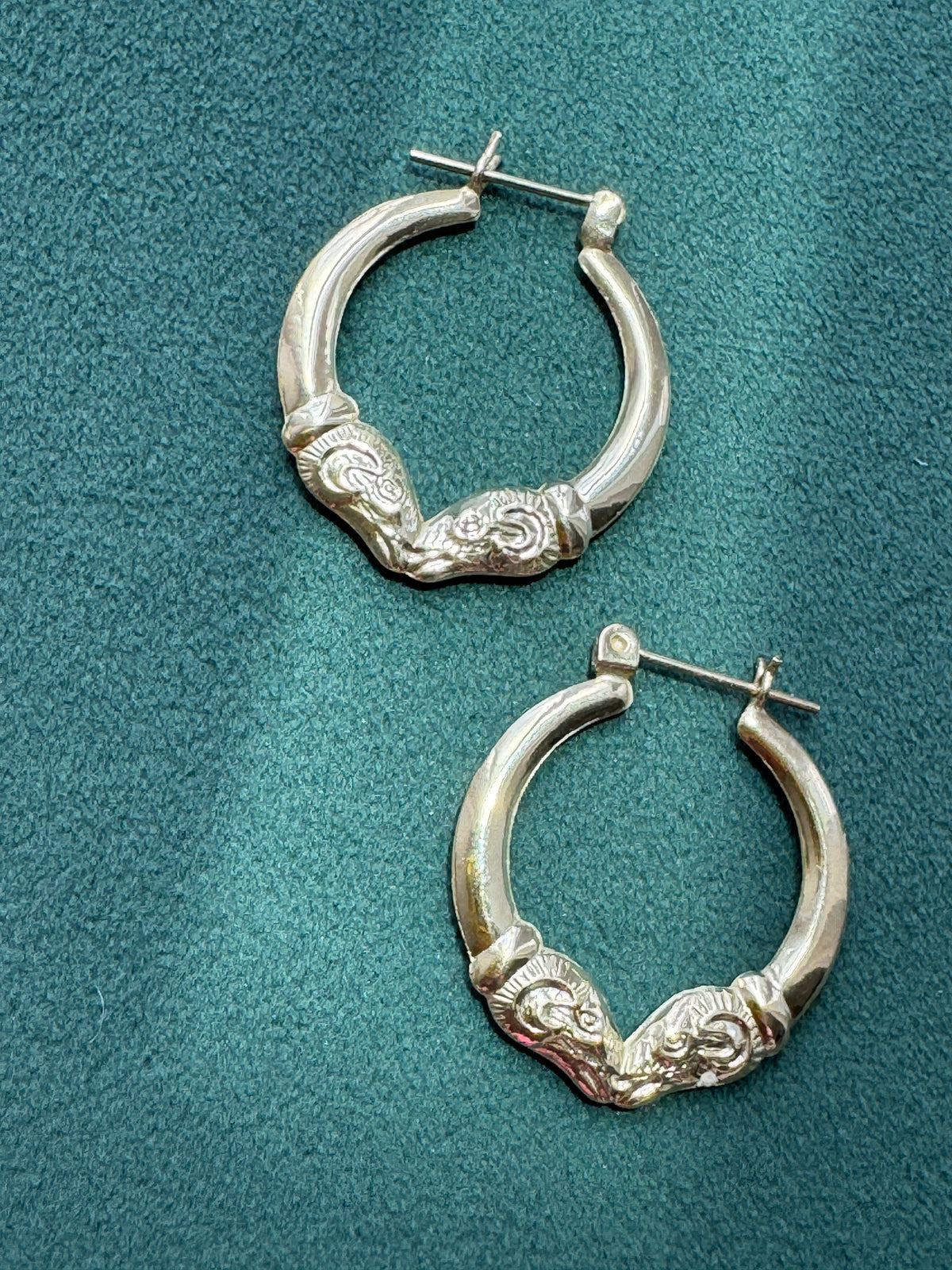 Vintage 10K Gold Kissing Rams Hoop Earrings