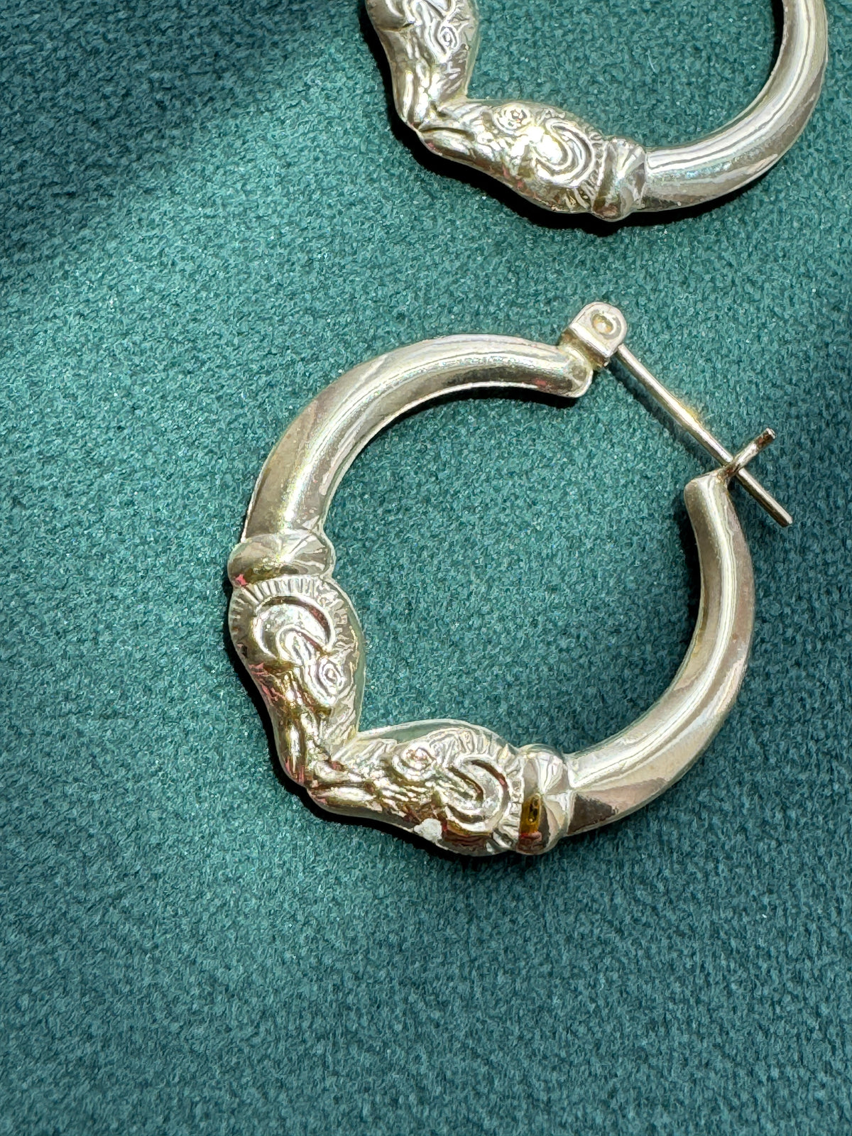 Vintage 10K Gold Kissing Rams Hoop Earrings