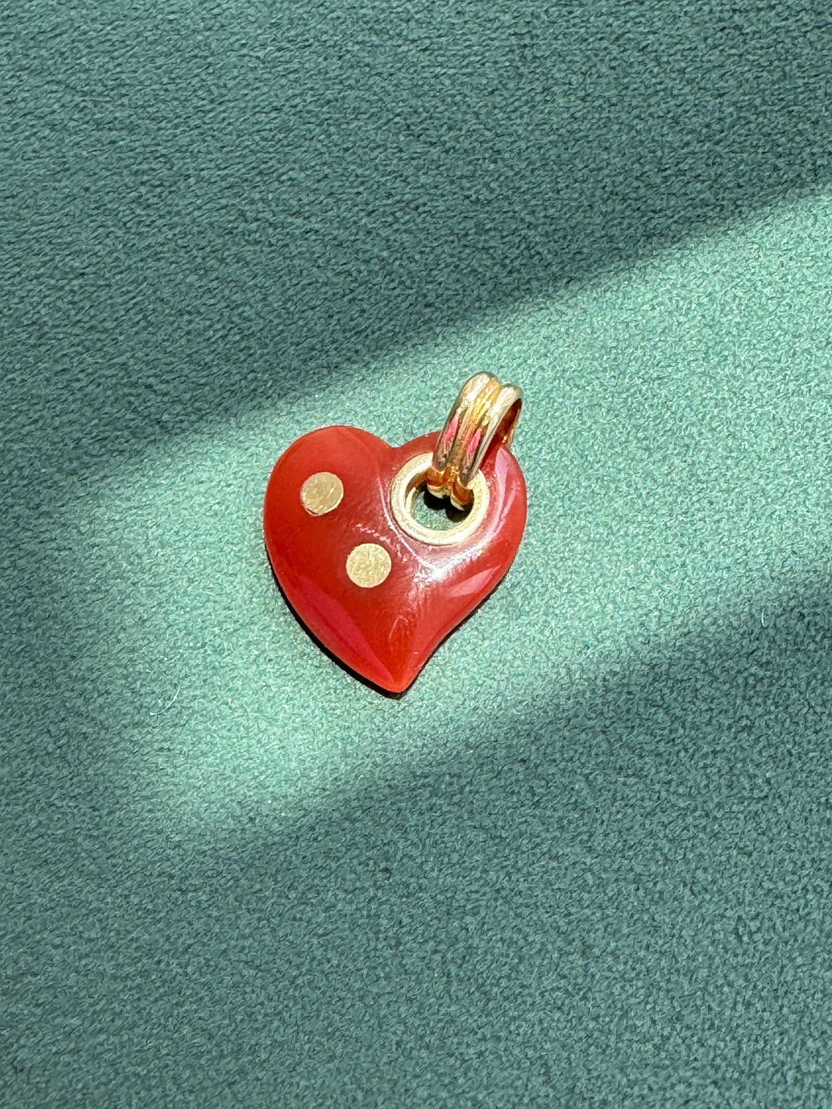 Vintage 14K Gold Carnelian Heart Pendant with Gold Dot Accents
