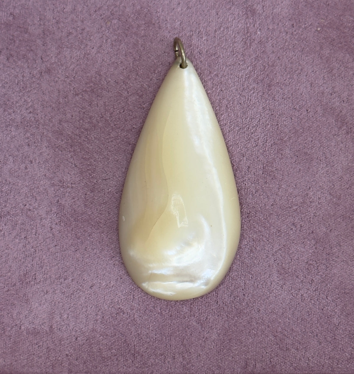 Vintage Large Mother of Pearl Teardrop Pendant - Hawaii