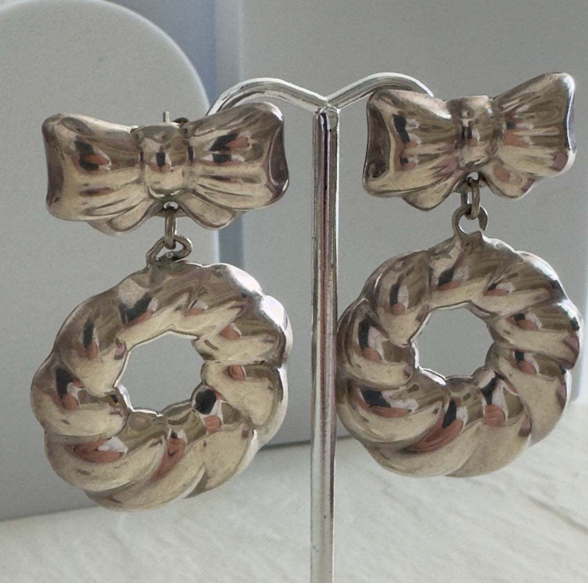 Vintage Mexican Sterling Silver Bow Shrimp Hoop Earrings Y2K TV-52 Marked 925 Mexico