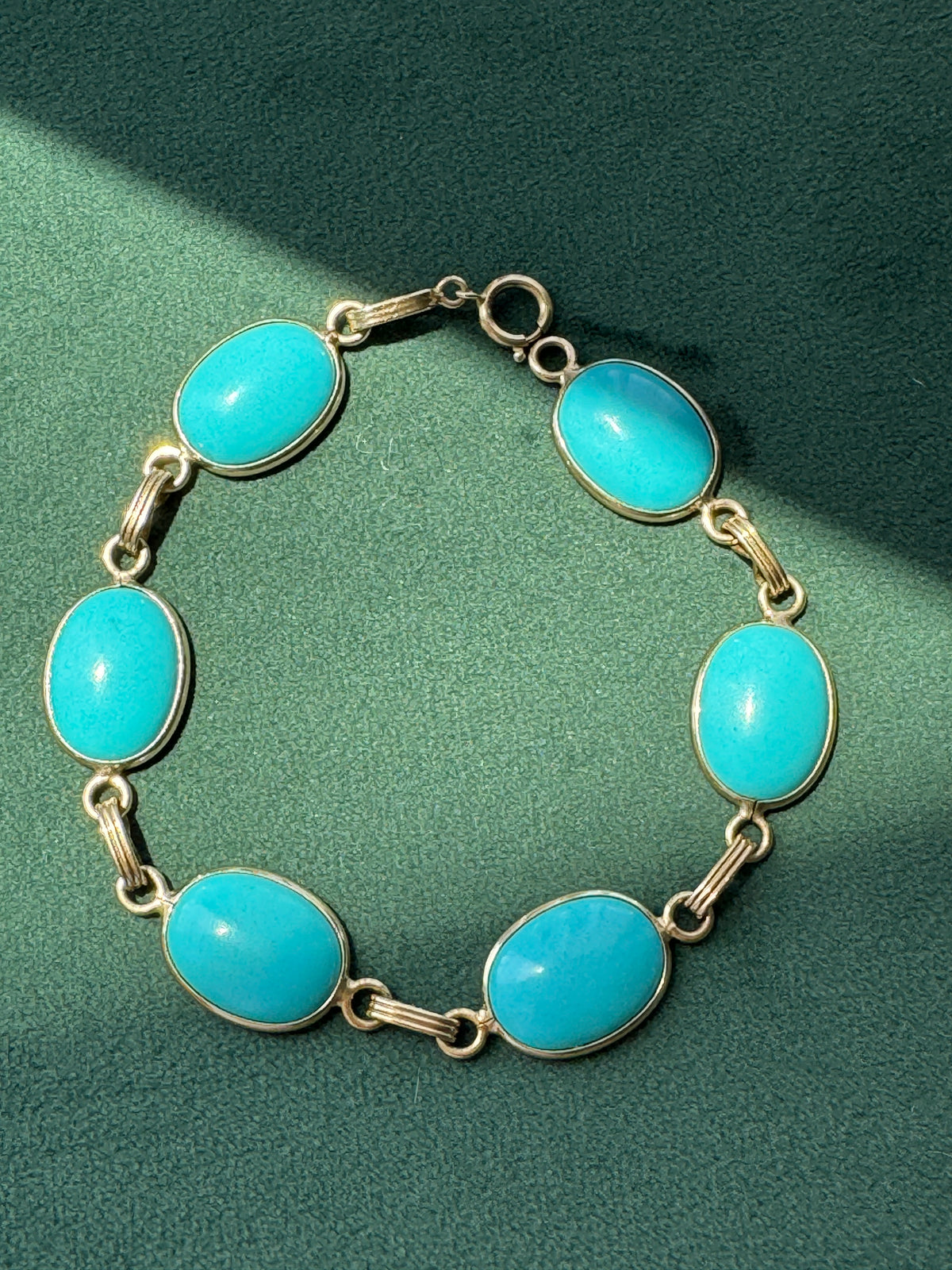 Vintage 14K Gold Turquoise Cabochon Link Bracelet Six Stones That Do Not Do Subtle