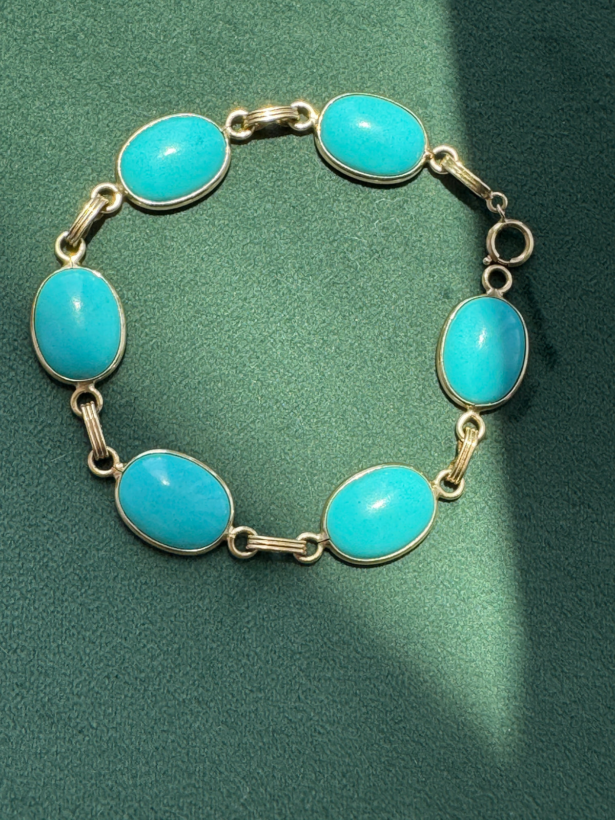 Vintage 14K Gold Turquoise Cabochon Link Bracelet Six Stones That Do Not Do Subtle