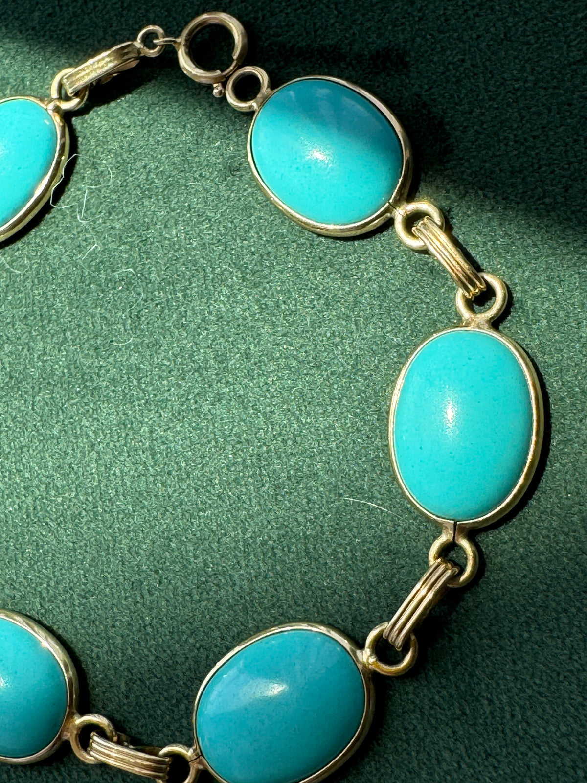 Vintage 14K Gold Turquoise Cabochon Link Bracelet Six Stones That Do Not Do Subtle