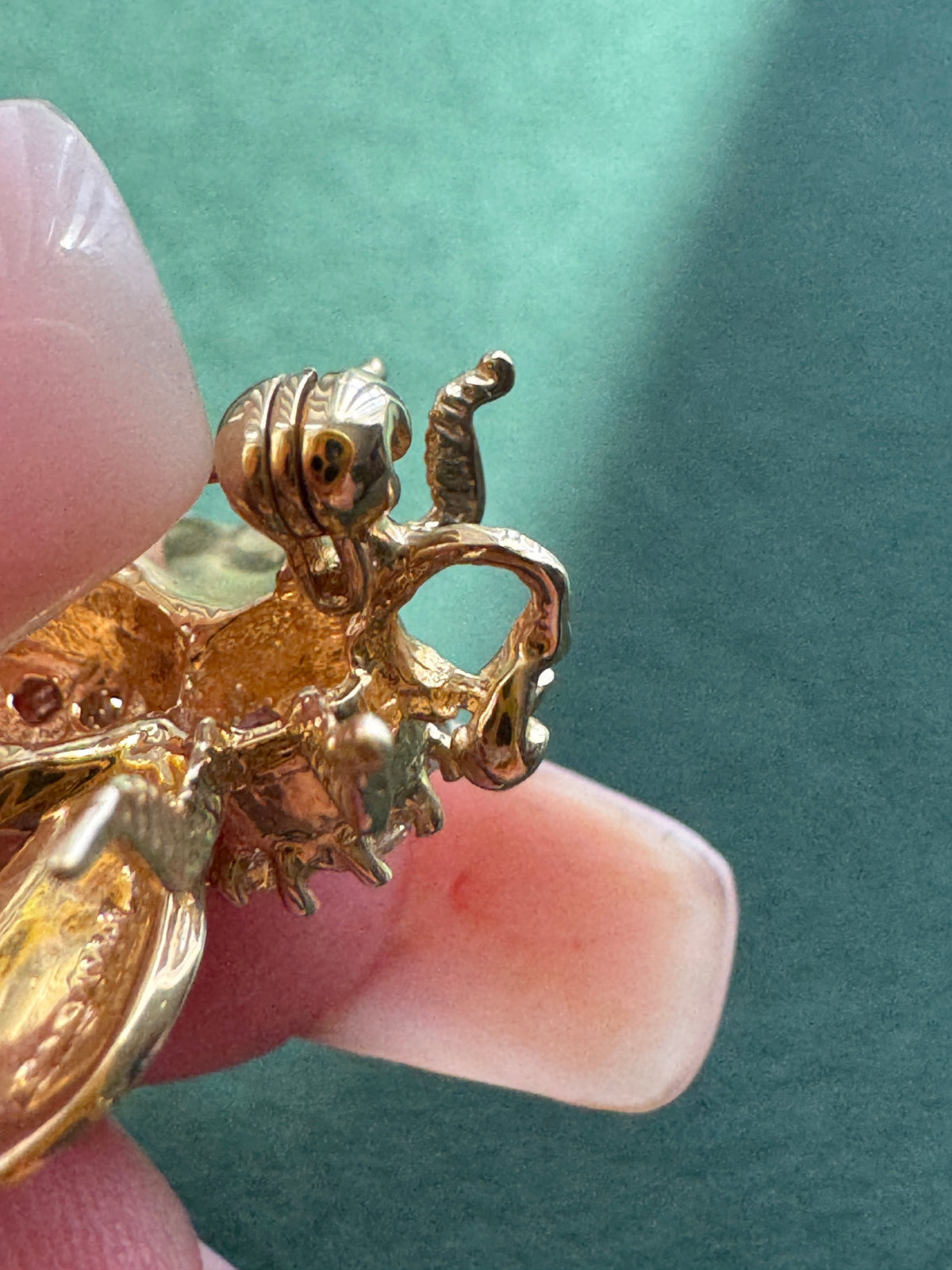 Vintage 14K Yellow Gold Bumble Bee Charm Pendant Also Wears As A Brooch
