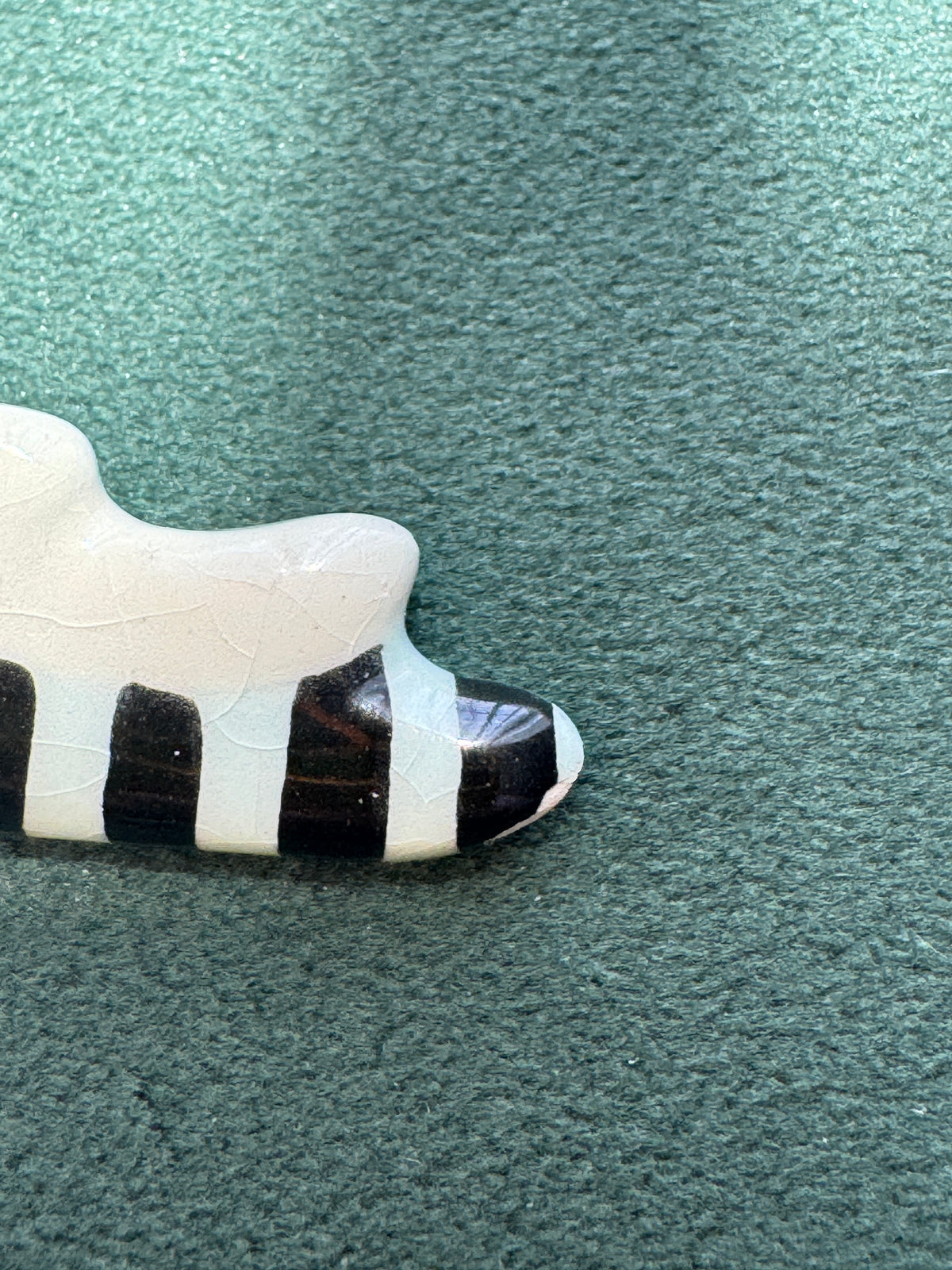 Vintage Ruby Z Ceramic Stegosaurus Brooch Signed Candace Loheed Large Dinosaur Pin