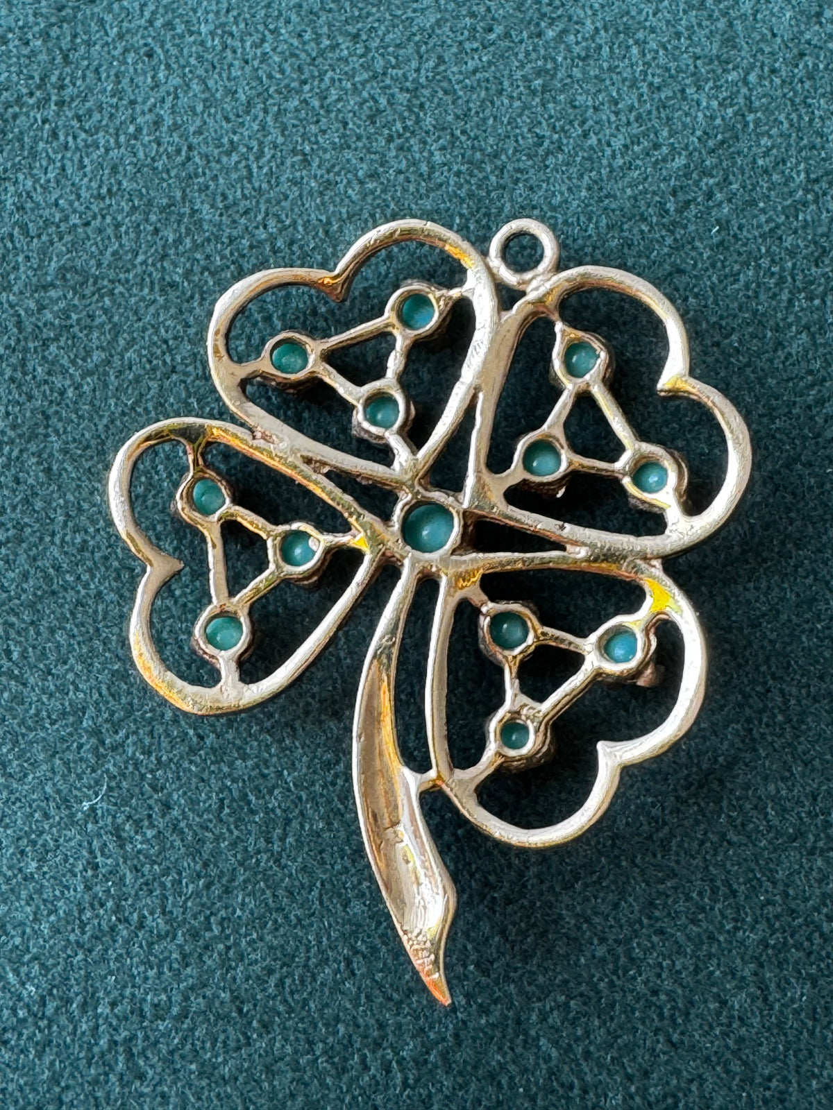 Vintage 14K Gold Turquoise Four Leaf Clover Pendant Lucky Charm Curled Stem Detail