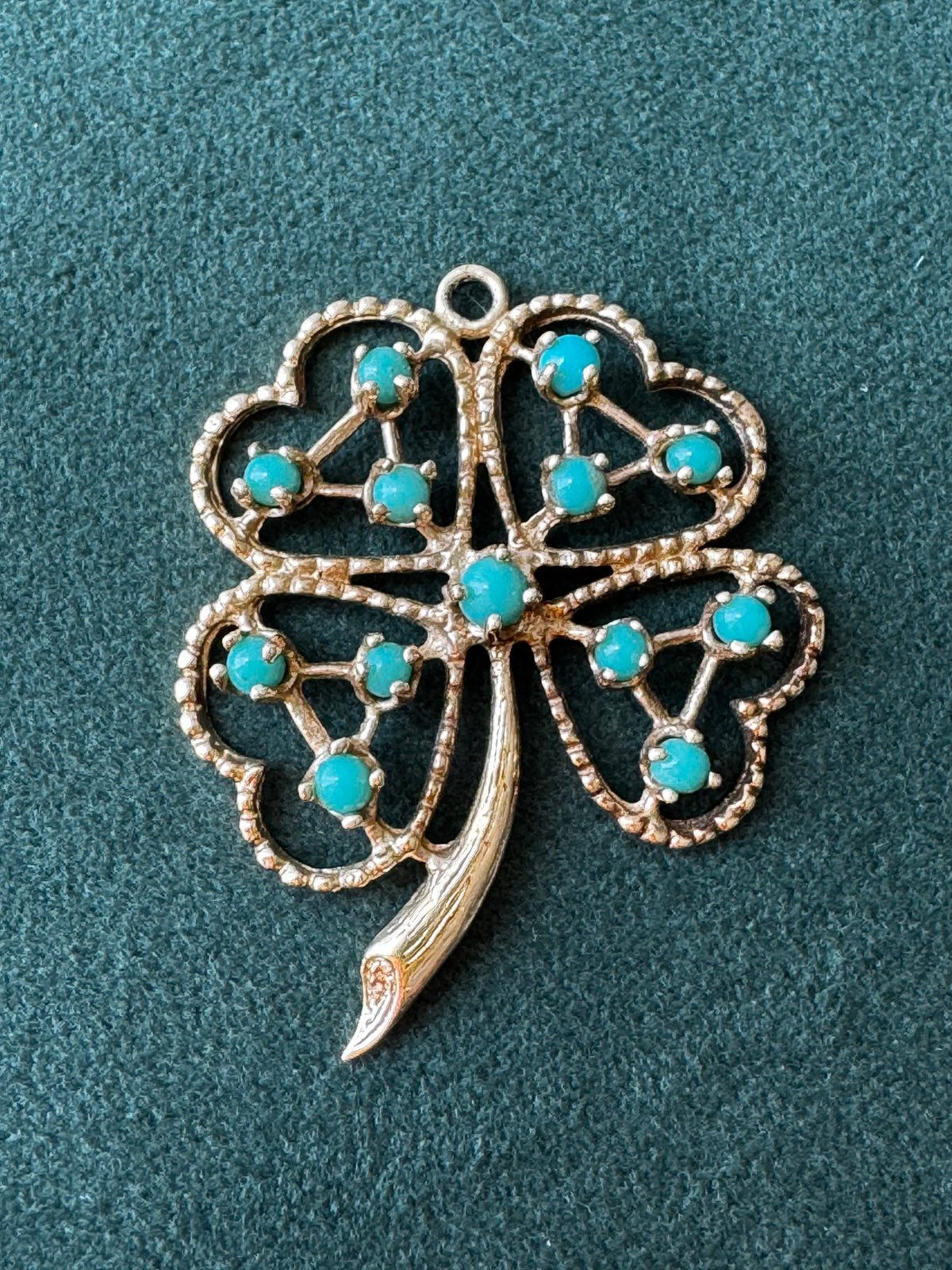 Vintage 14K Gold Turquoise Four Leaf Clover Pendant Lucky Charm Curled Stem Detail