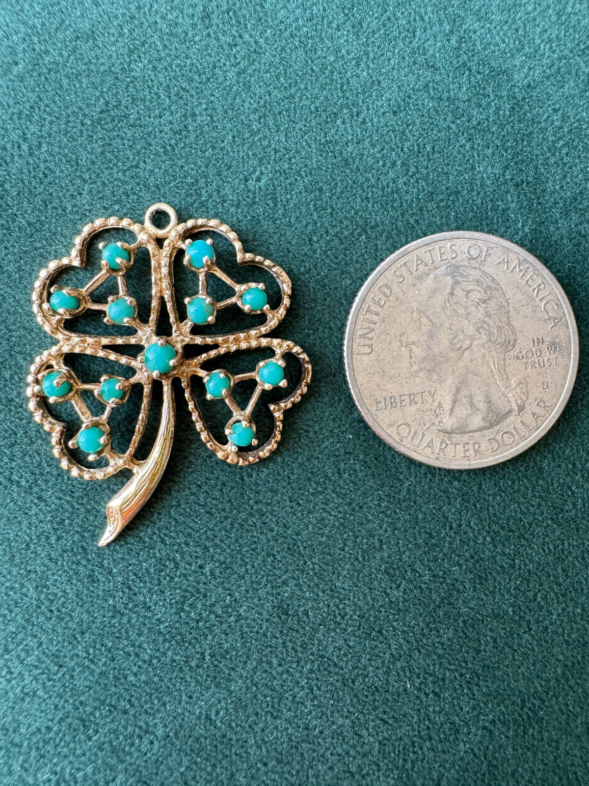 Vintage 14K Gold Turquoise Four Leaf Clover Pendant Lucky Charm Curled Stem Detail