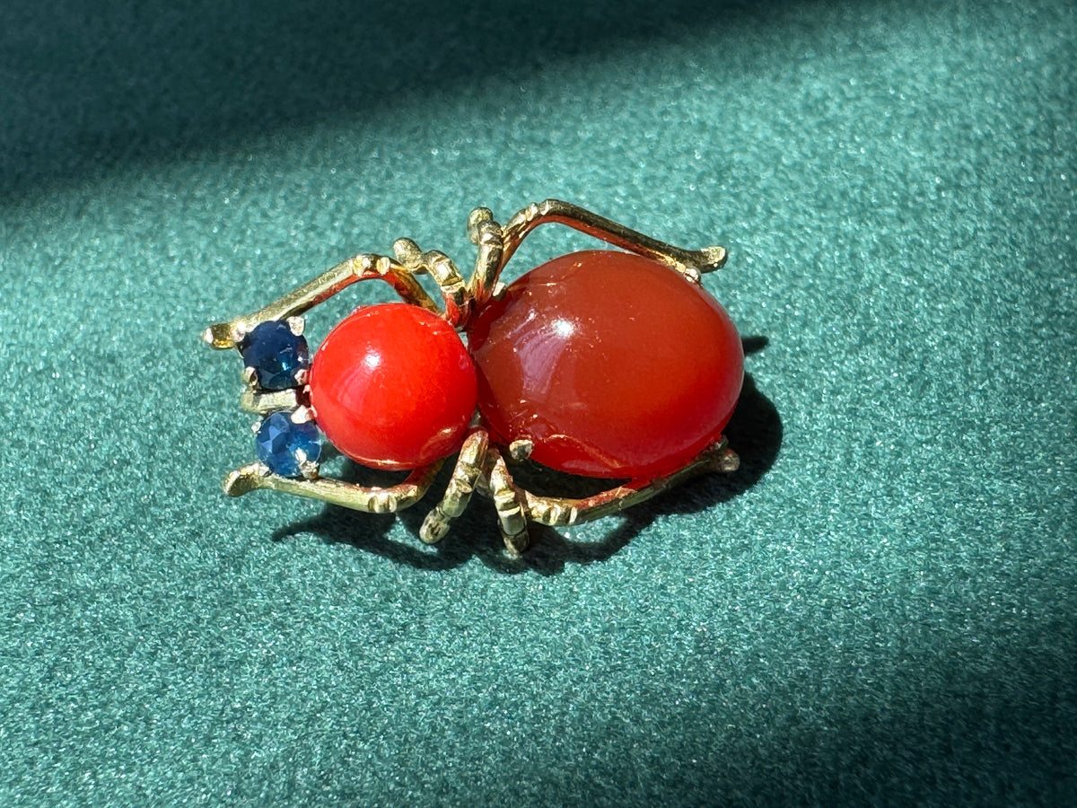Vintage Victorian 14K Gold Figural Spider Brooch Sapphire Accents C Clasp