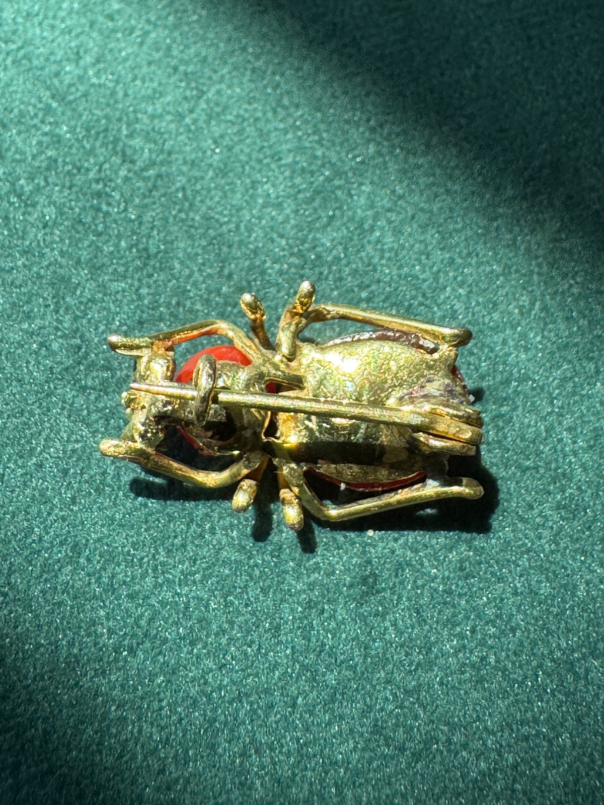 Vintage Victorian 14K Gold Figural Spider Brooch Sapphire Accents C Clasp