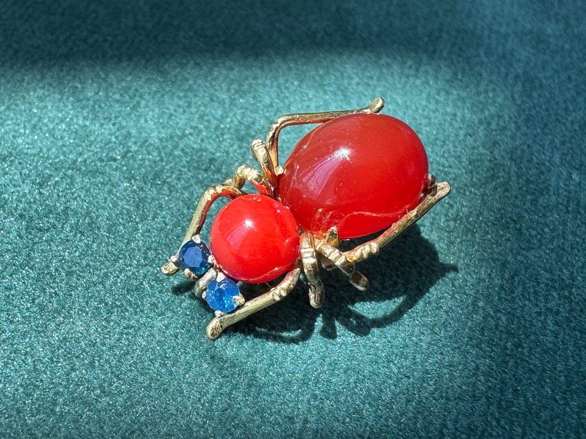 Vintage Victorian 14K Gold Figural Spider Brooch Sapphire Accents C Clasp