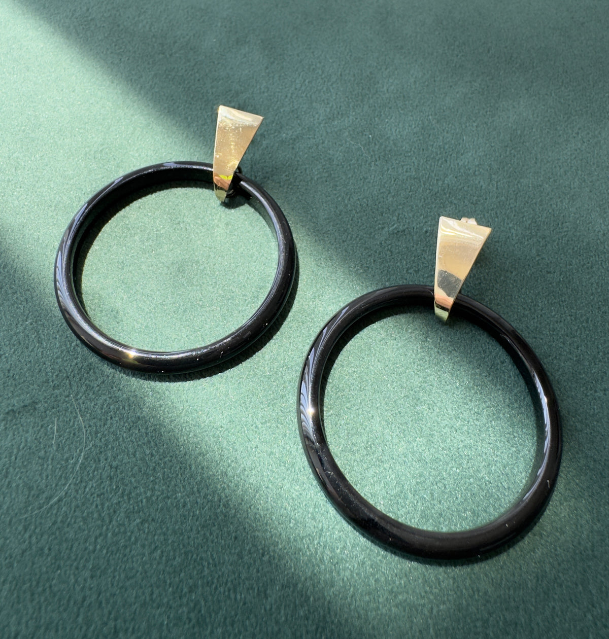 Vintage Peter Brams Designs 14K Gold Black Onyx Hoop Drop Earrings PBD