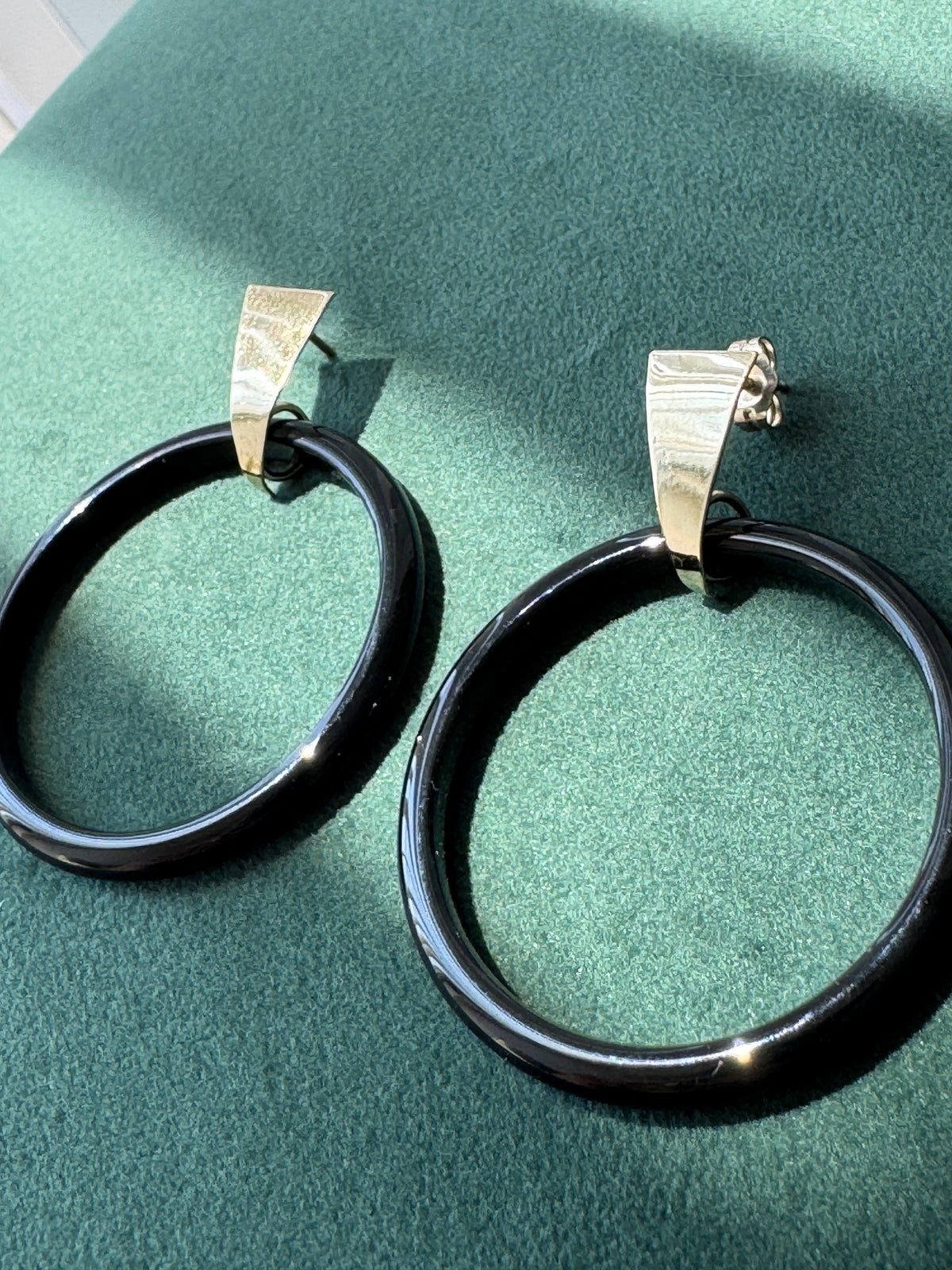 Vintage Peter Brams Designs 14K Gold Black Onyx Hoop Drop Earrings PBD