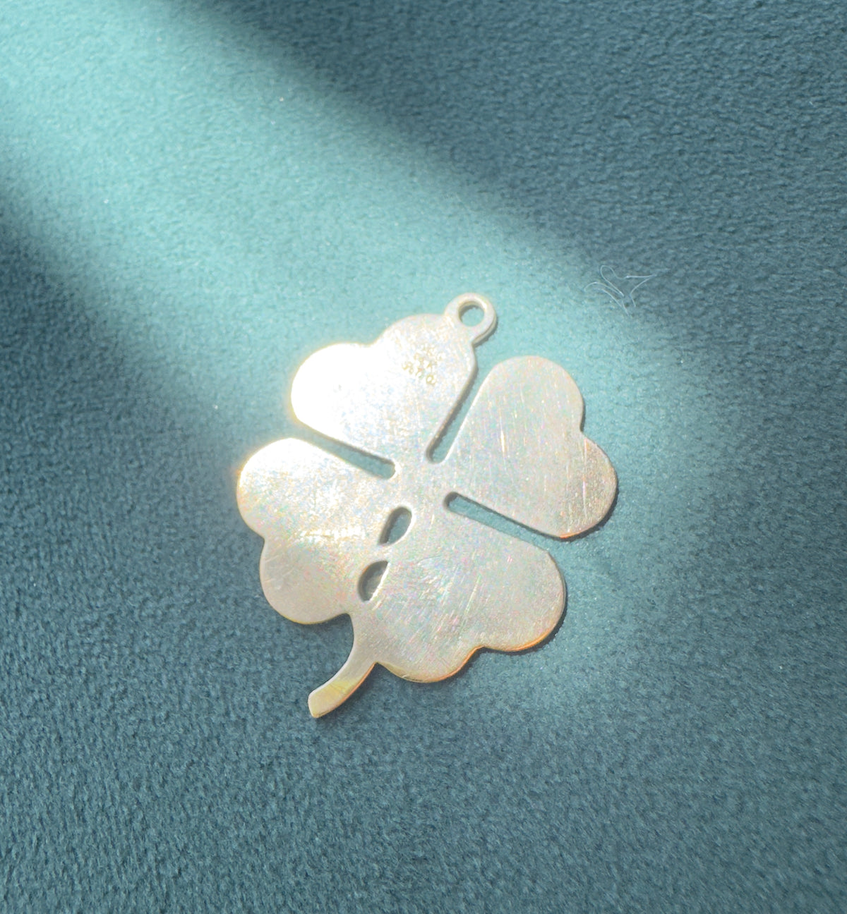 Vintage 1950s 1960s 14K Gold Engine Turned Four Leaf Clover Pendant JTC