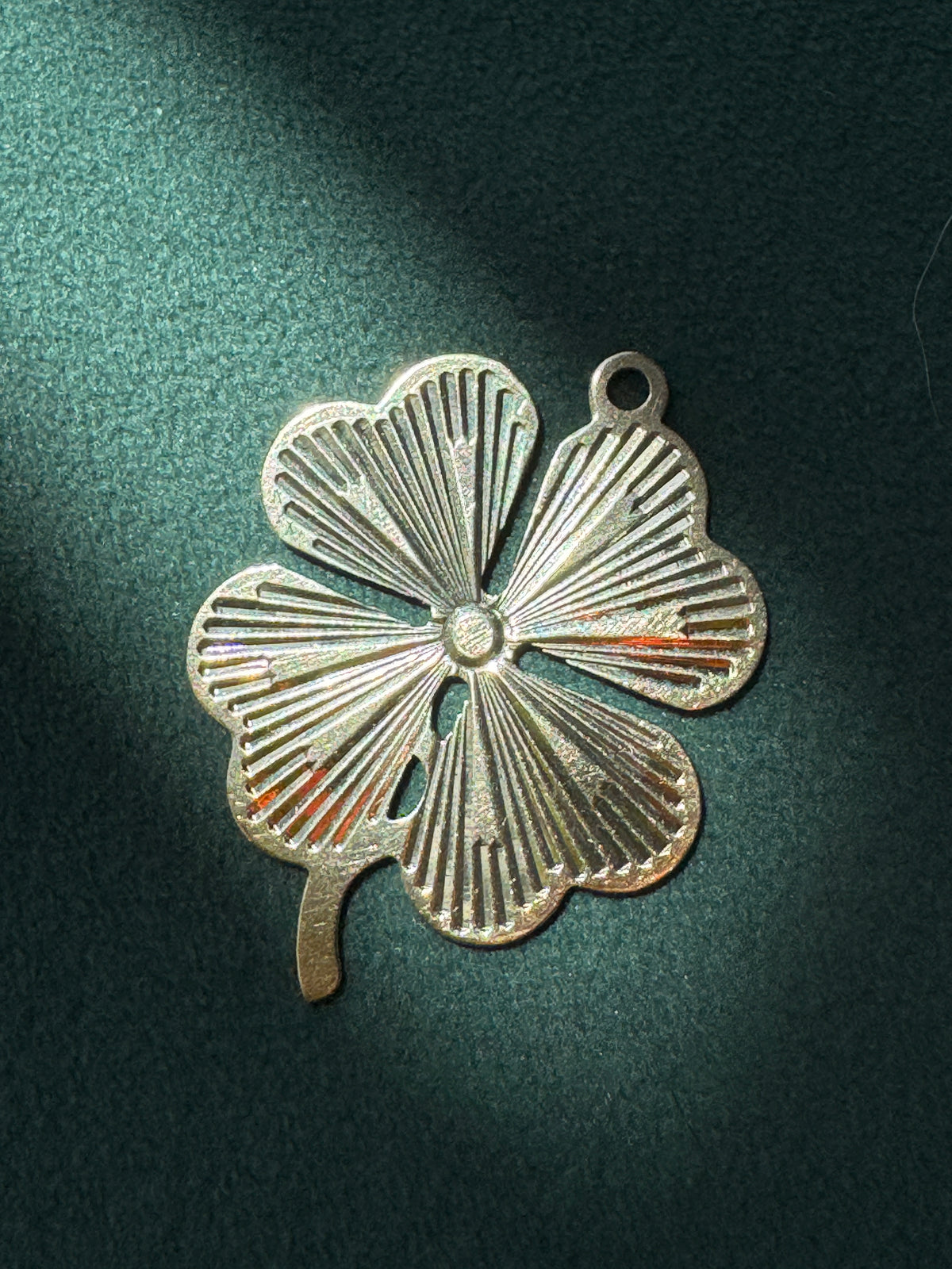 Vintage 1950s 1960s 14K Gold Engine Turned Four Leaf Clover Pendant JTC