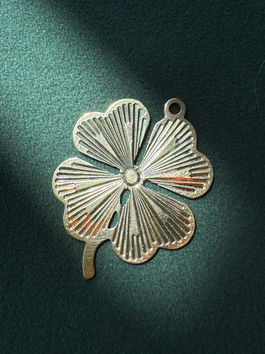 Vintage 1950s 1960s 14K Gold Engine Turned Four Leaf Clover Pendant JTC
