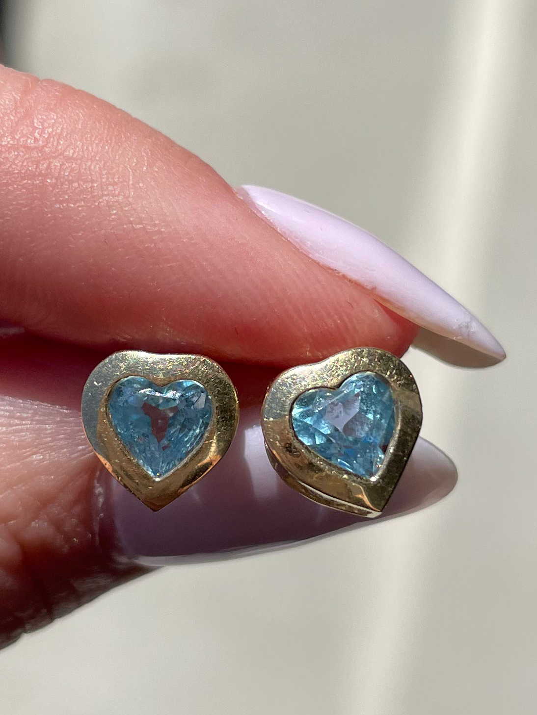 Vintage 1980s 14K Gold Blue Topaz Heart Stud Earrings