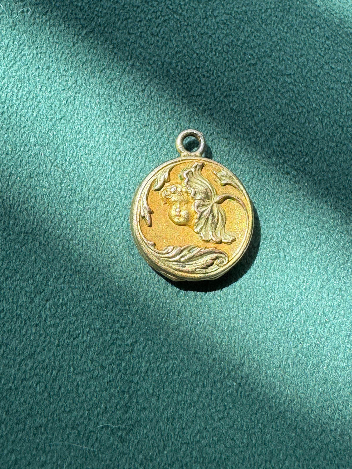 Vintage Early 1900s Art Nouveau Gold Filled Locket Flower Face Original Photo