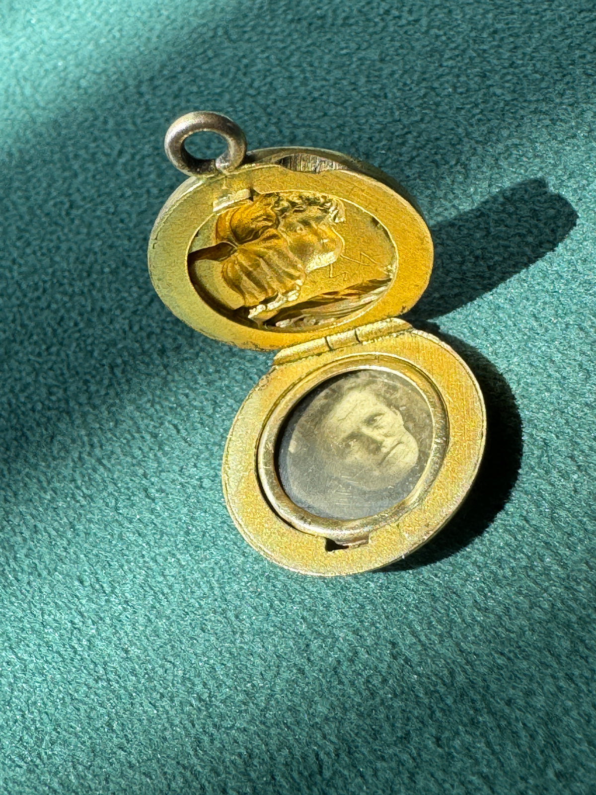 Vintage Early 1900s Art Nouveau Gold Filled Locket Flower Face Original Photo