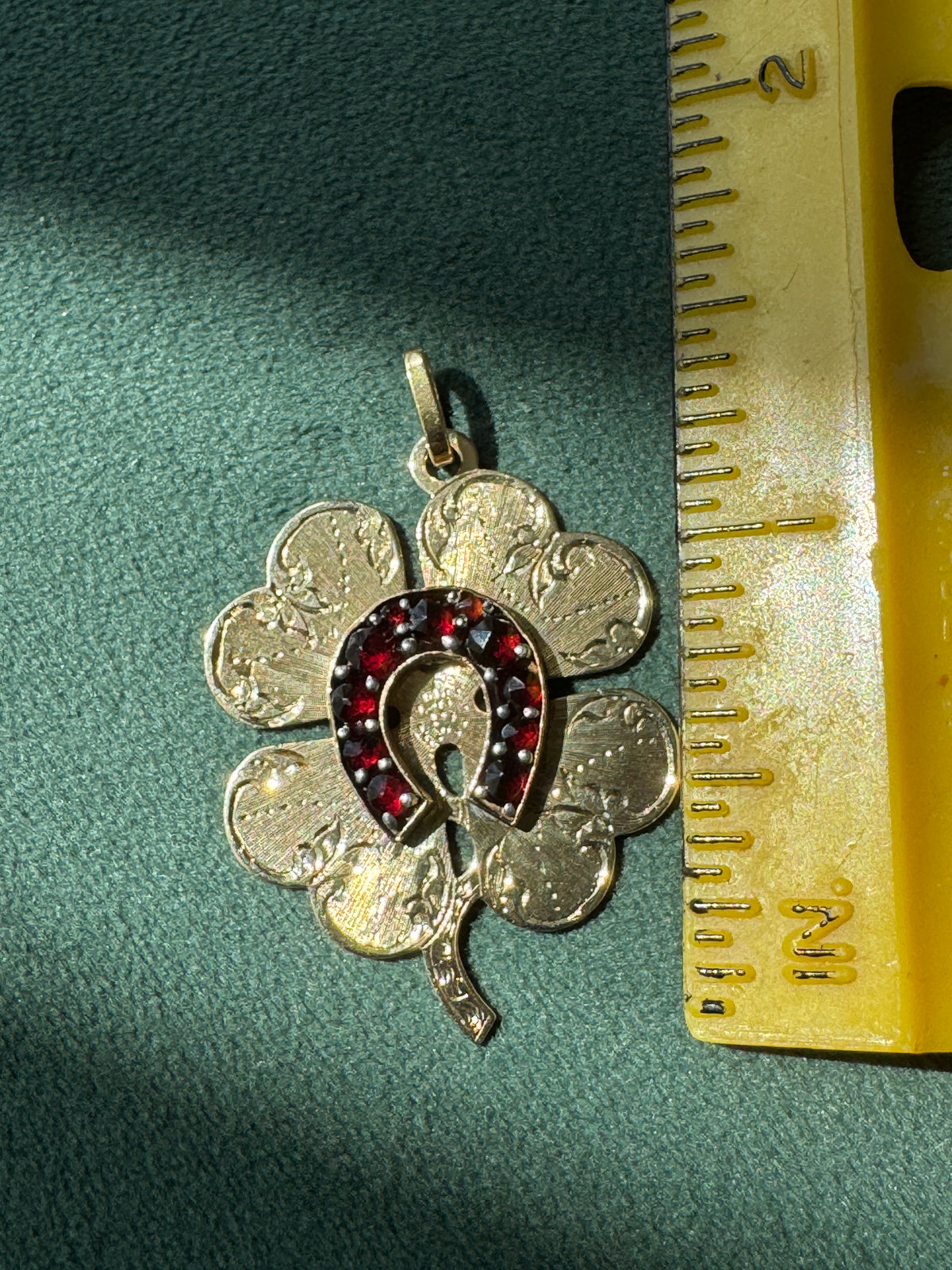 Vintage 1940s 14K Gold Garnet Four Leaf Clover Horseshoe Pendant Lucky Charm Double the Luck